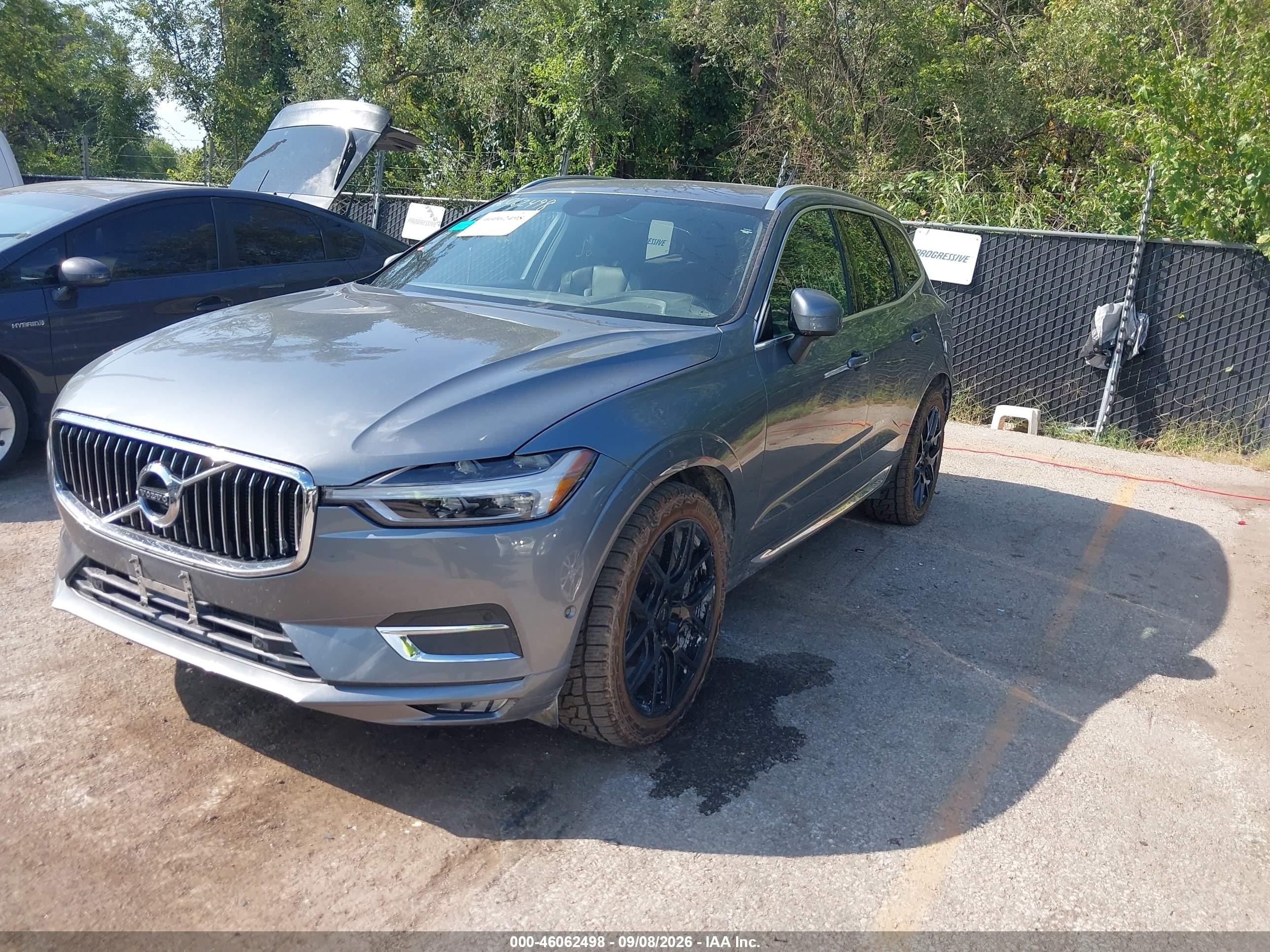 2018 Volvo Xc60 VIN LYV102RL9JB083588 IAAI salvage auction — Front End, Salvage (Missouri), sold $9,900 on 2026-09-30 (photo 2)