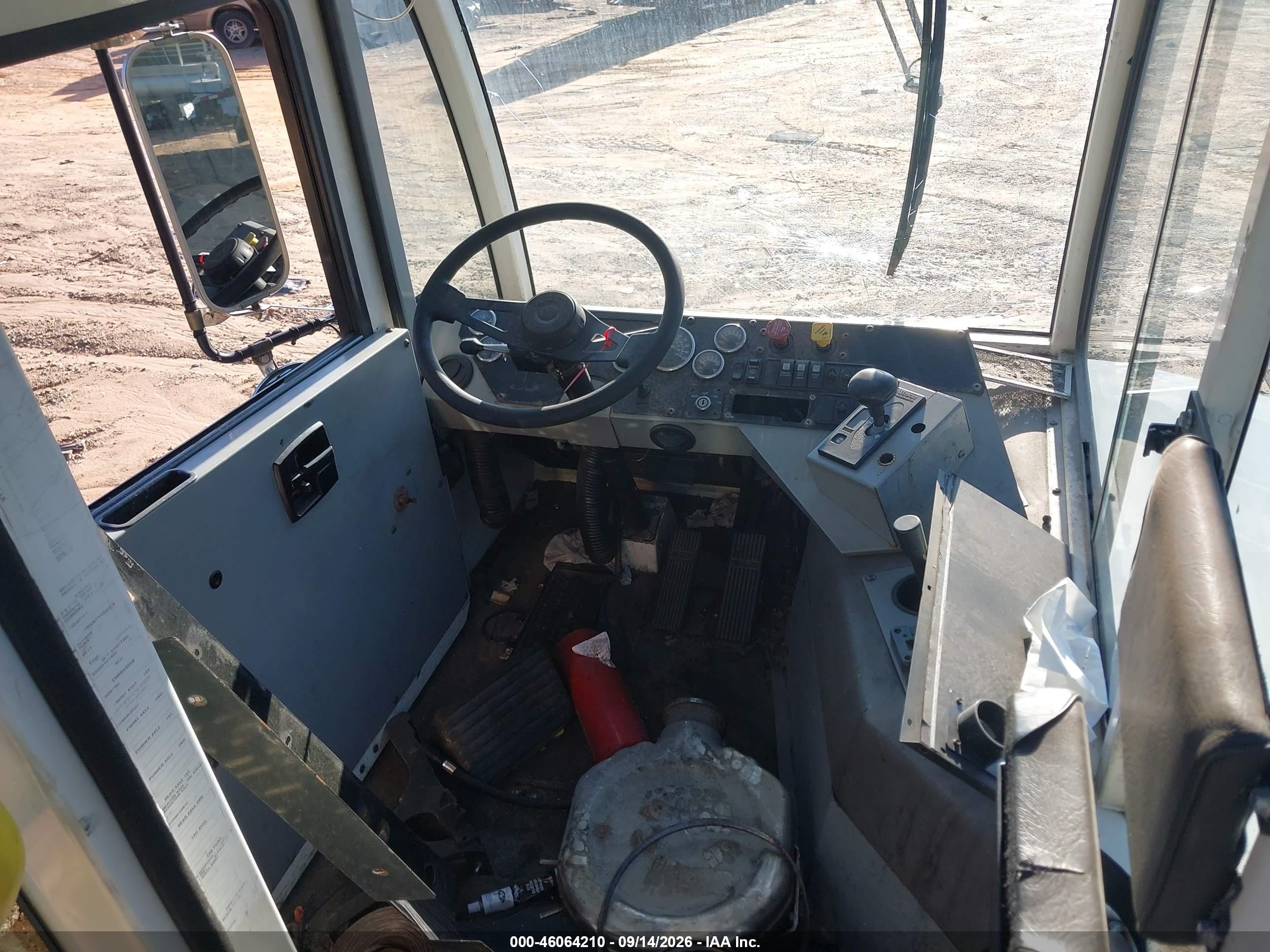2019 Autocar Llc Xspotter-On VIN 516H4GF27KH228505 IAAI salvage auction — Unknown, Clear (Utah), sold $1,900 on 2026-09-23 (photo 6)