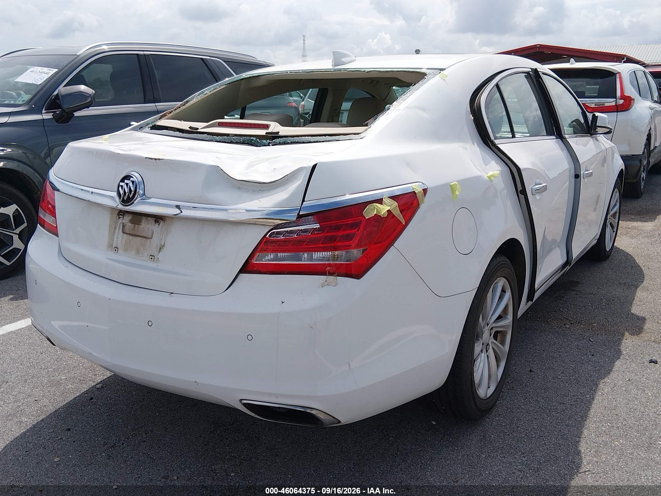 2016 Buick Lacrosse VIN 1G4GB5G38GF174102 IAAI salvage auction — Vandalized, Salvage (Louisiana), sold $2,350 on 2026-10-01 (photo 4)
