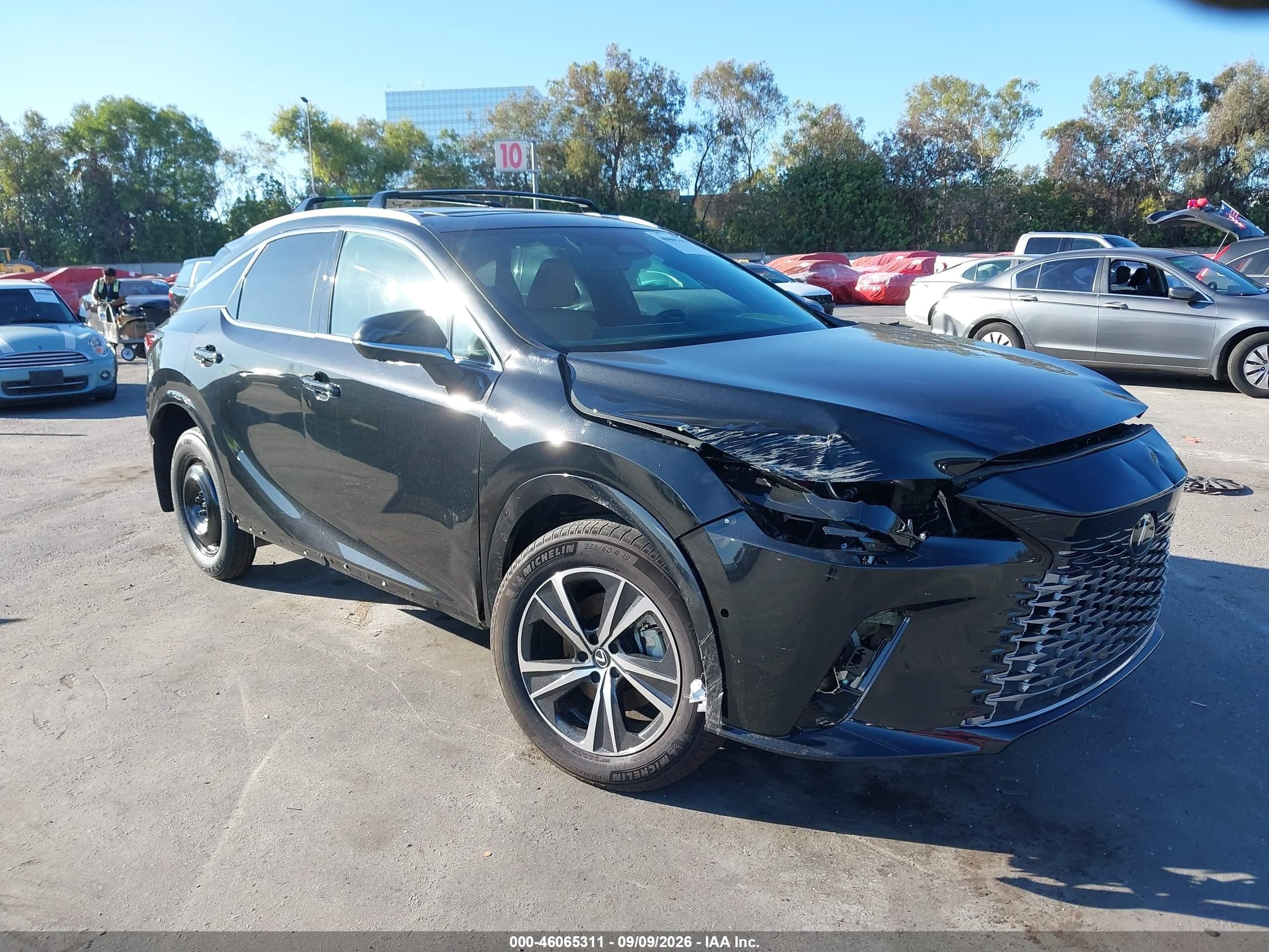 2024 Lexus RX 350h VIN 2T2BBMCAXRC041202 — IAAI salvage auction photo