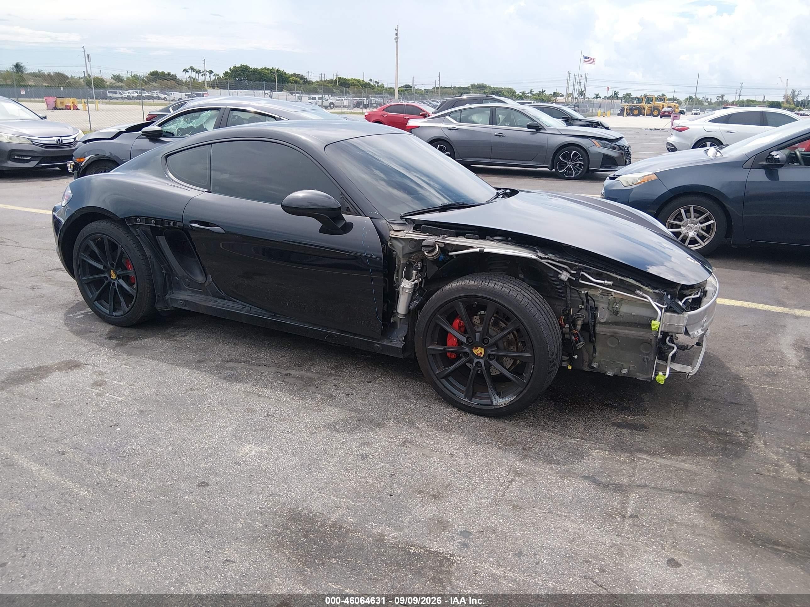 2018 Porsche 718 Cayman VIN WP0AA2A8XJK260266 — IAAI salvage auction photo