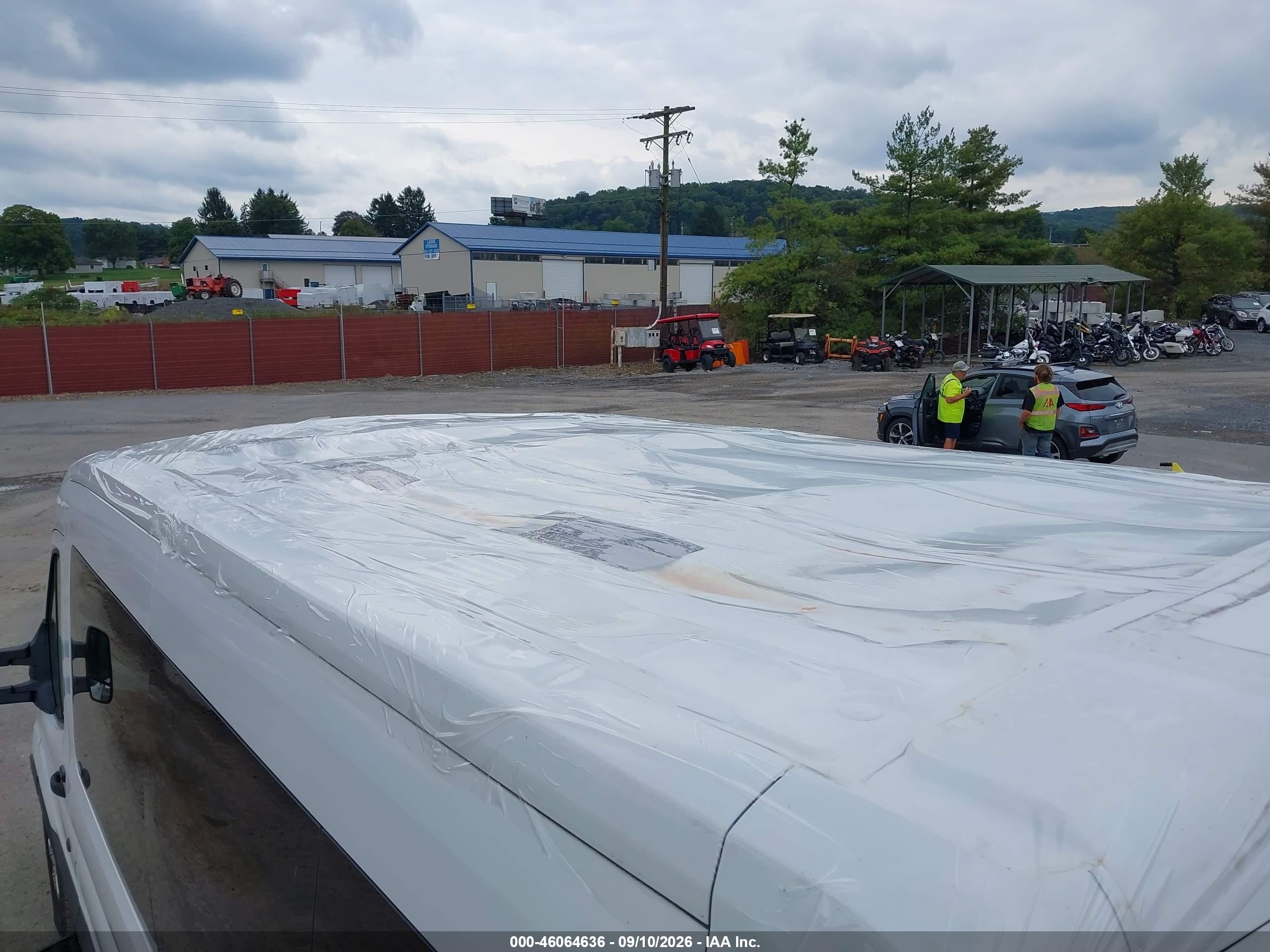 2017 Ford Transit-350 VIN 1FBZX2CM3HKA76491 IAAI salvage auction — Top/Roof, Salvage (Pennsylvania), sold $8,600 on 2026-09-25 (photo 6)