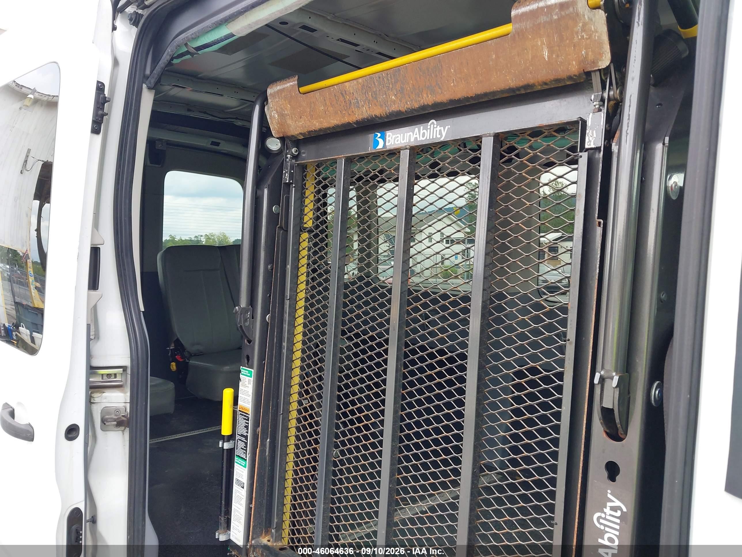 2017 Ford Transit-350 VIN 1FBZX2CM3HKA76491 IAAI salvage auction — Top/Roof, Salvage (Pennsylvania), sold $8,600 on 2026-09-25 (photo 8)