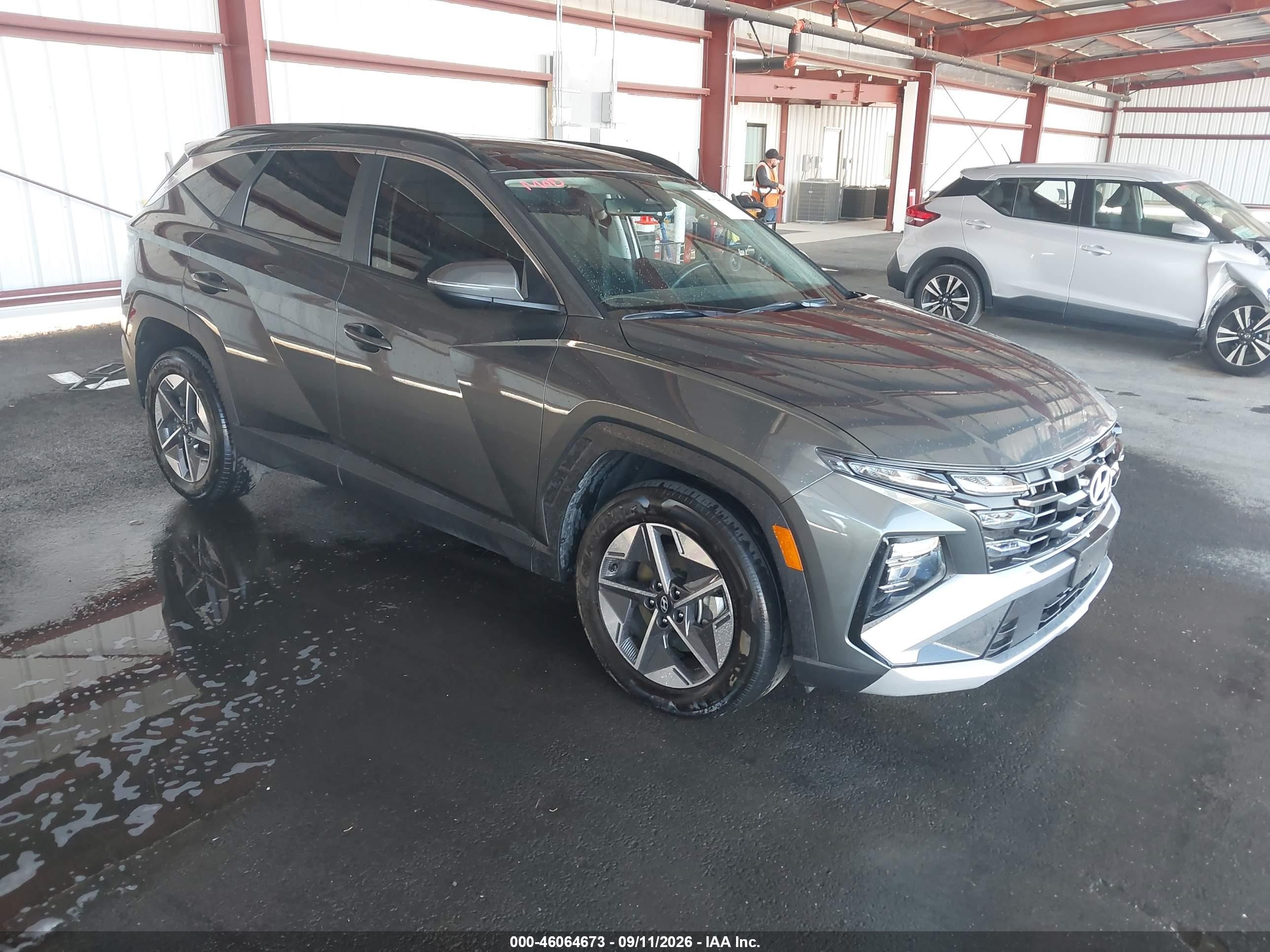 2025 Hyundai Tucson Hybrid VIN KM8JCDD13SU277223 — IAAI salvage auction photo