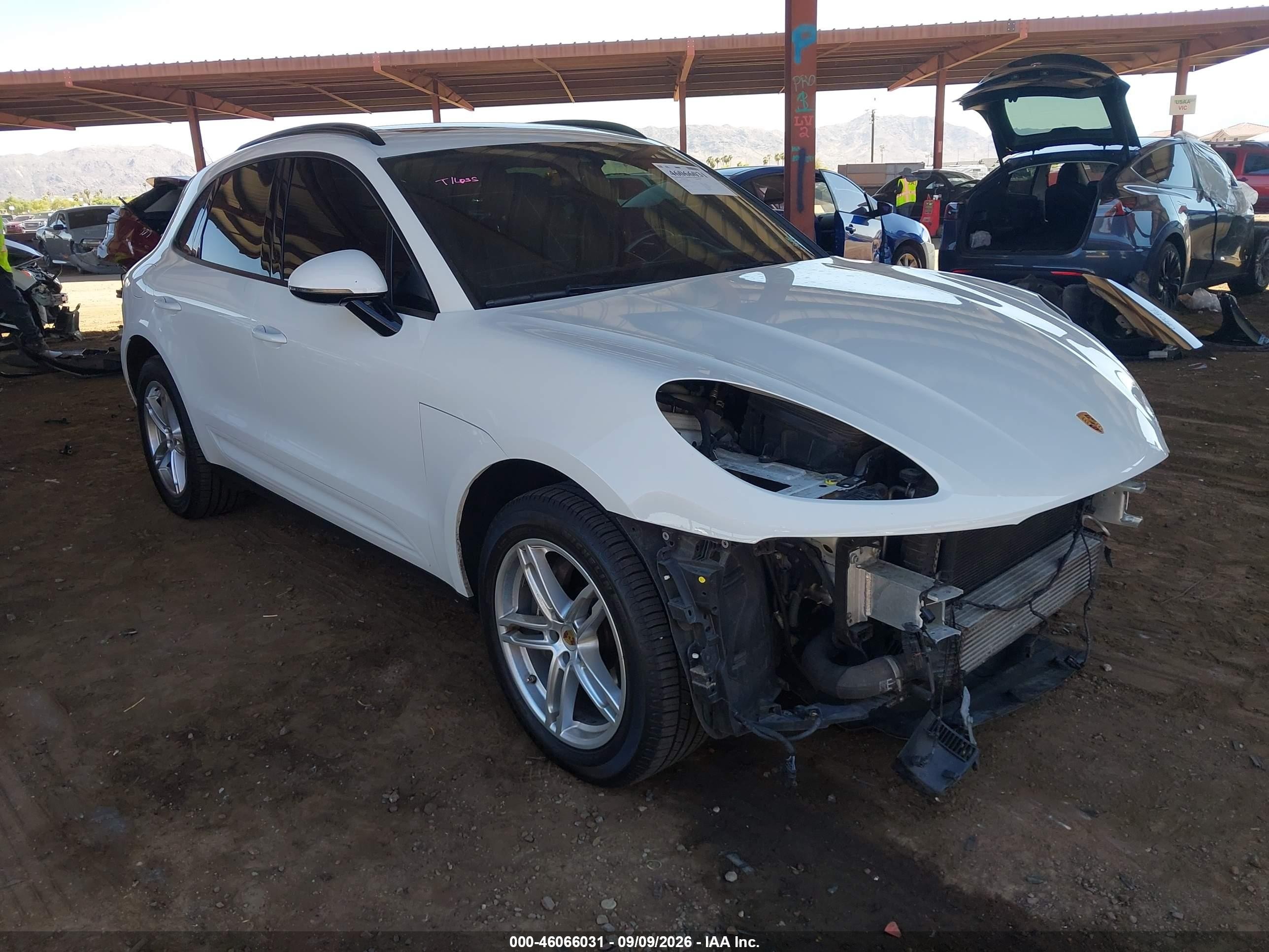 2022 Porsche Macan VIN WP1AA2A54NLB04017 — IAAI salvage auction photo