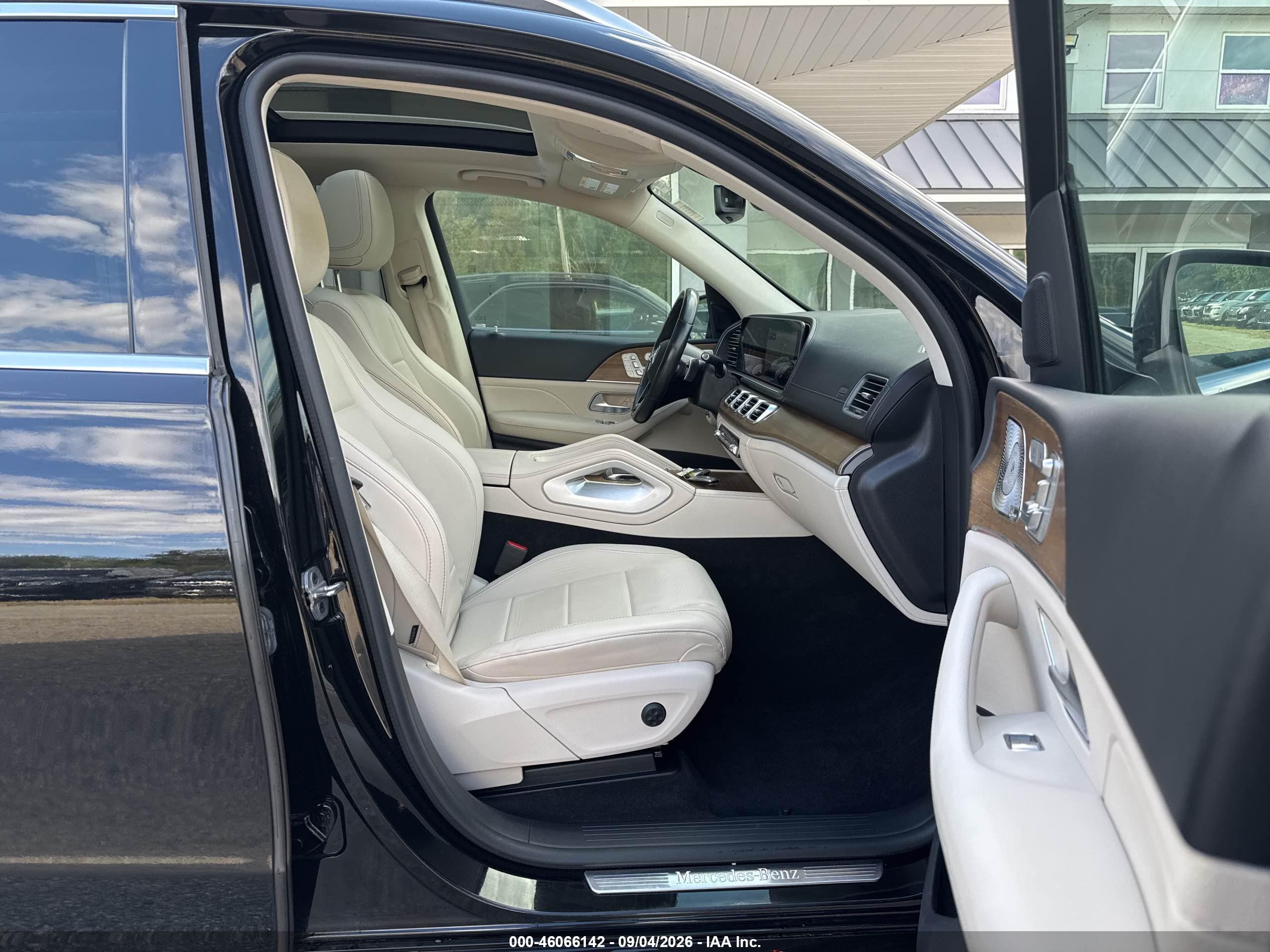 2024 Mercedes-benz Gle class VIN 4JGFB4FB8RB018862 IAAI salvage auction — Normal Wear, Clear (South Carolina), sold $30,200 on 2026-09-09 (photo 5)