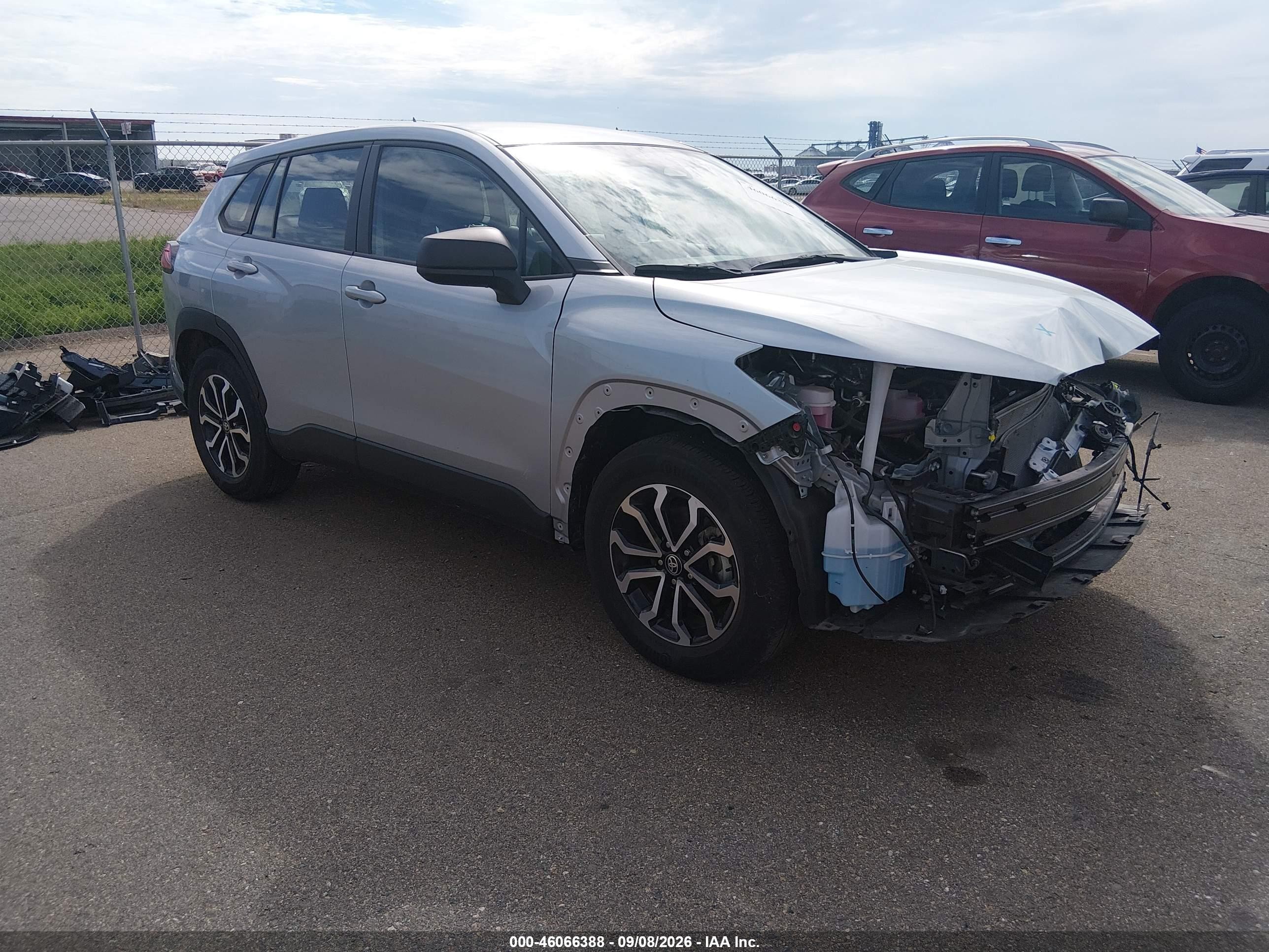 2025 Toyota Corolla Cross VIN 7MUFBABG8SV079136 — IAAI salvage auction photo