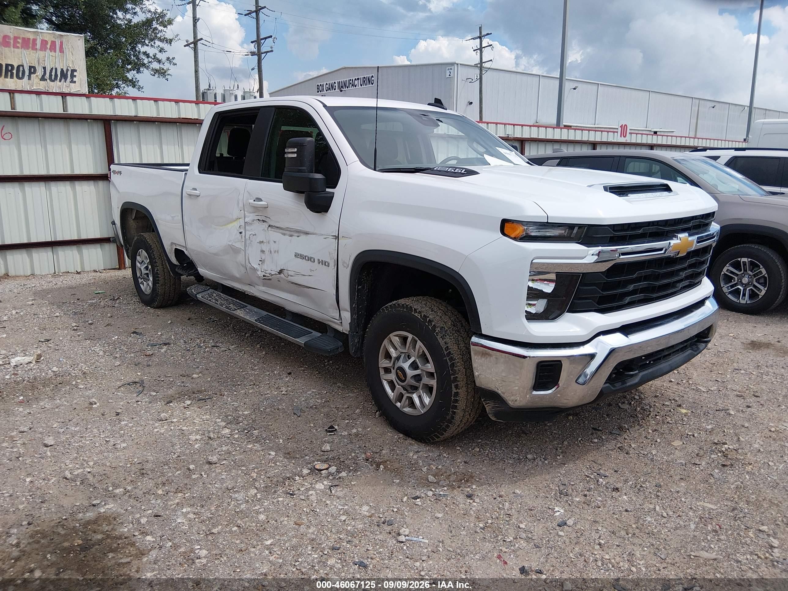 2026 Chevrolet Silverado 2500 VIN 1GC1KNE71TF262760 — IAAI salvage auction photo