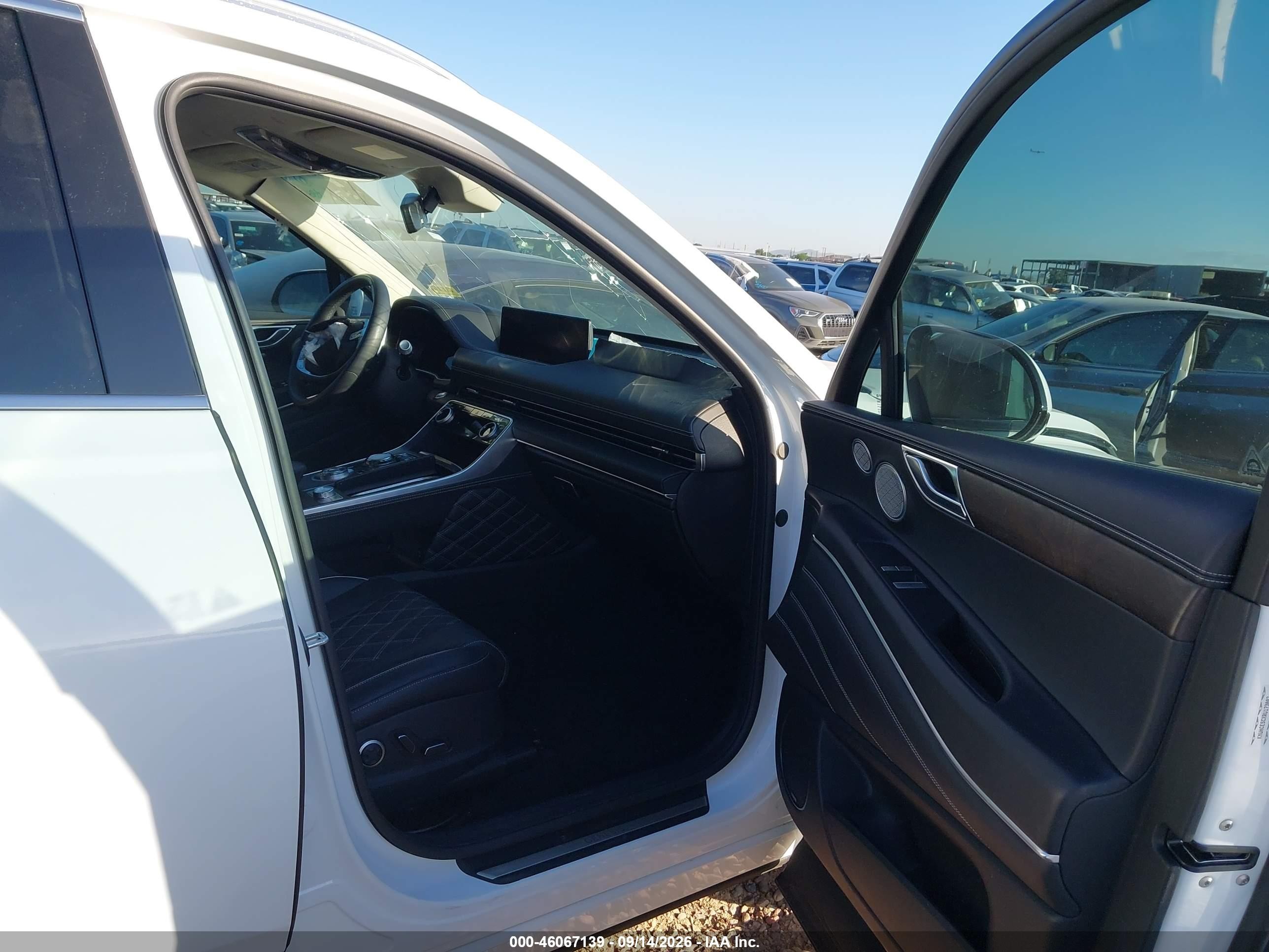 2024 Genesis GV80 VIN KMUHCESCXRU173087 IAAI salvage auction — Unknown, Salvage (Arizona), sold $18,250 on 2026-10-20 (photo 5)