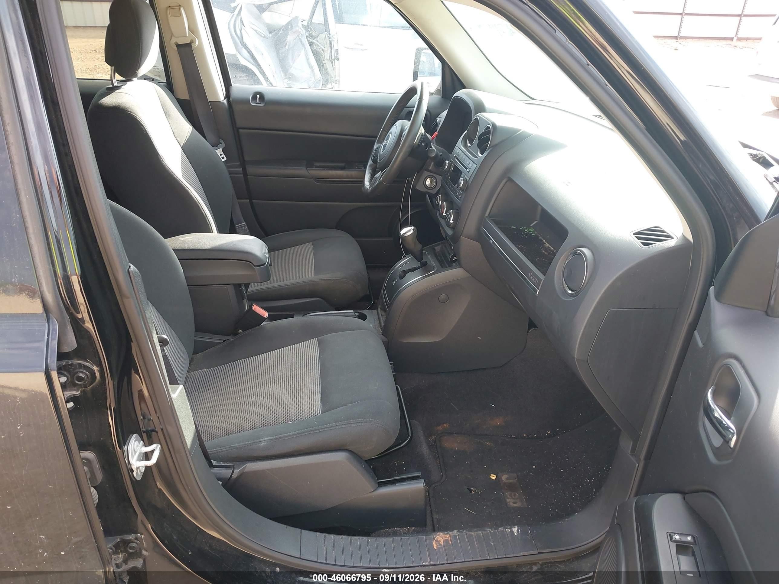 2017 Jeep Liberty (patriot) VIN 1C4NJPFB0HD184185 IAAI salvage auction — Front End, Original (Texas), sold $1,425 on 2026-09-27 (photo 5)