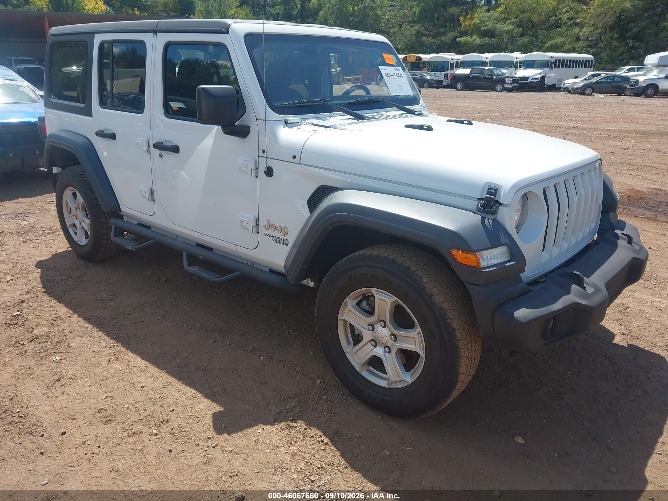 2019 Jeep Wrangler Unlimited VIN 1C4HJXDN6KW588372 — IAAI salvage auction photo