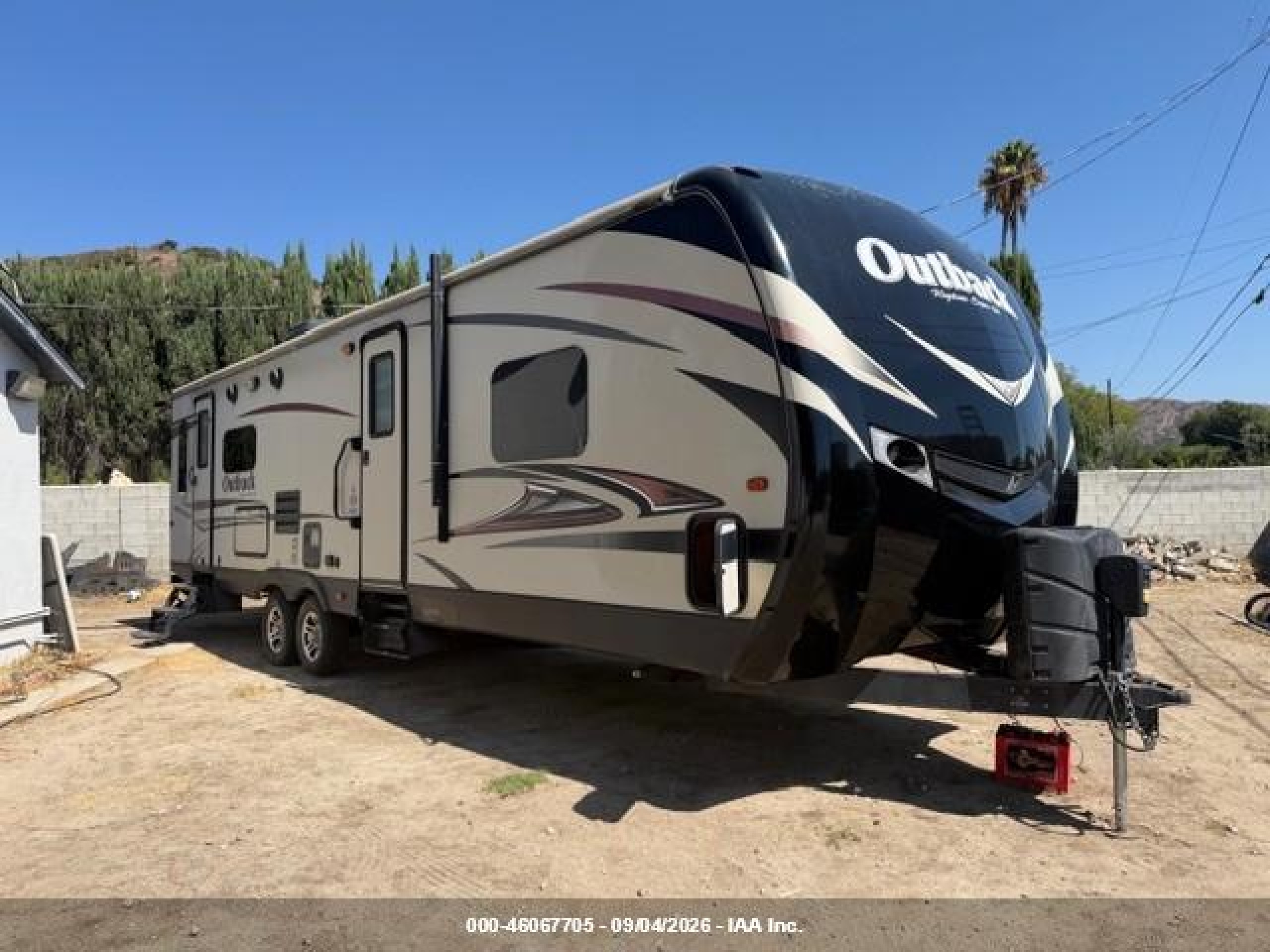 2015 Keystone Outback VIN 4YDT27726FB453461 IAAI salvage auction — Normal Wear, Clear (California), sold $9,000 on 2026-09-22 (photo 1)