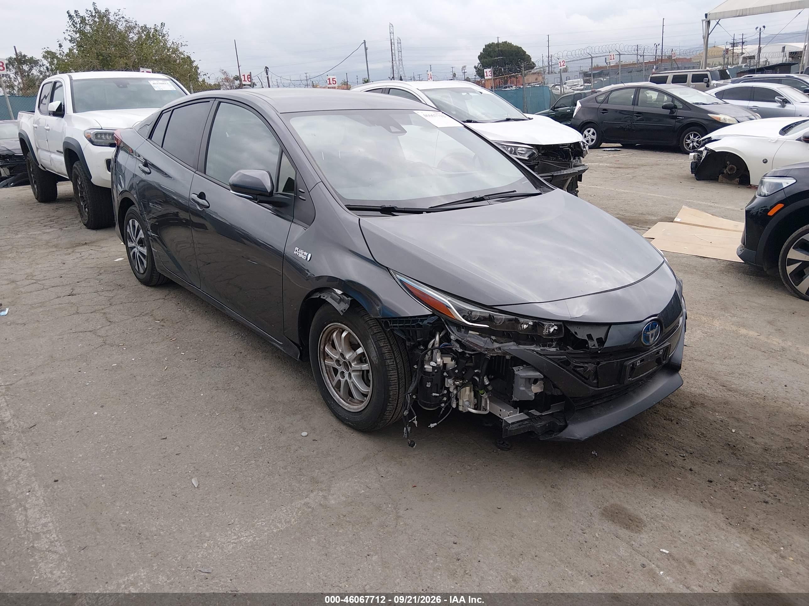 2022 Toyota Prius Prime VIN JTDKAMFP1N3198093 — IAAI salvage auction photo