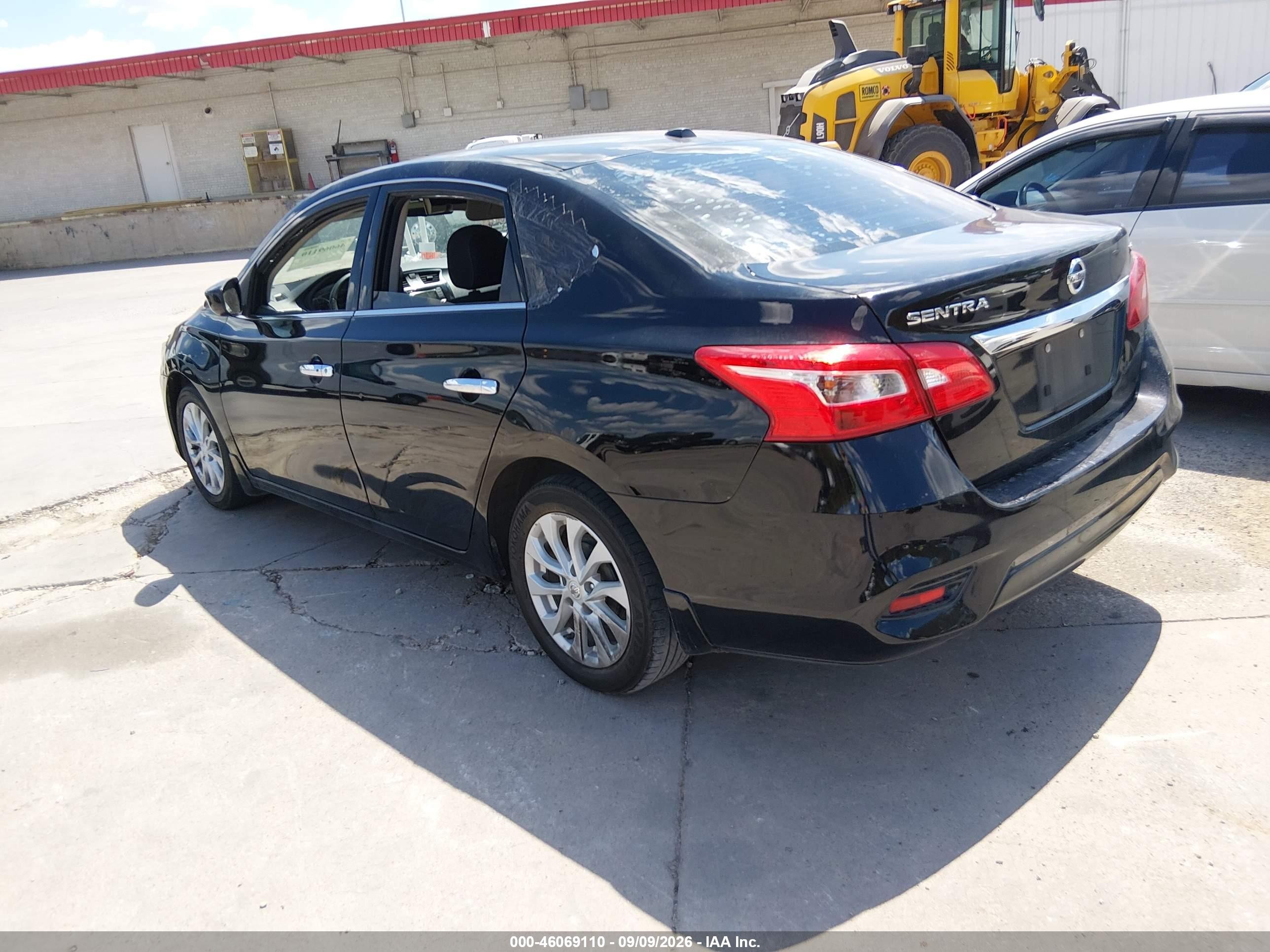 2018 Nissan Sentra VIN 3N1AB7AP6JY305516 IAAI salvage auction — Normal Wear, Original (Texas), sold $1,275 on 2026-10-01 (photo 3)