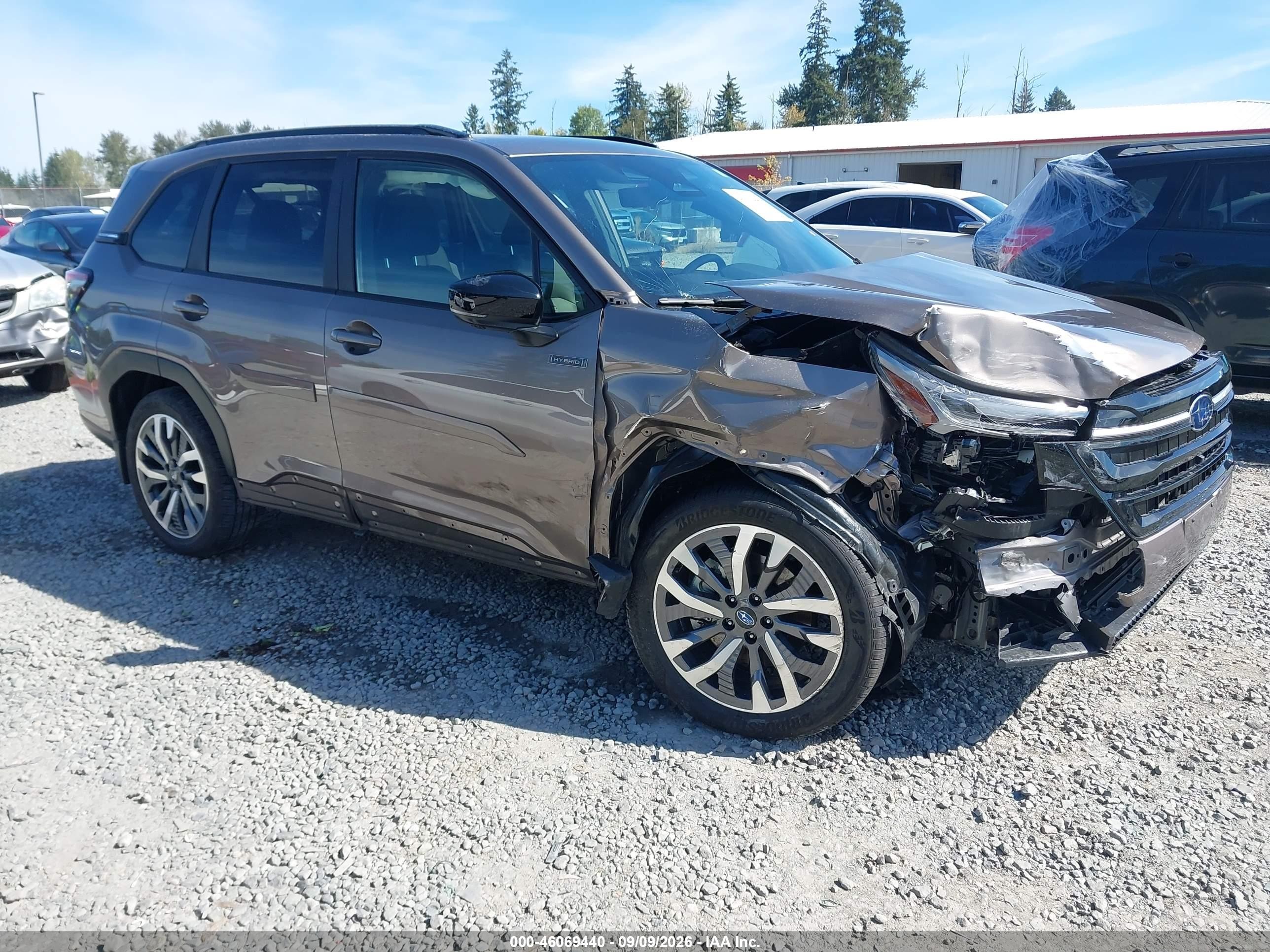 2025 Subaru Forester VIN JF2SLSTD9SH433672 — IAAI salvage auction photo