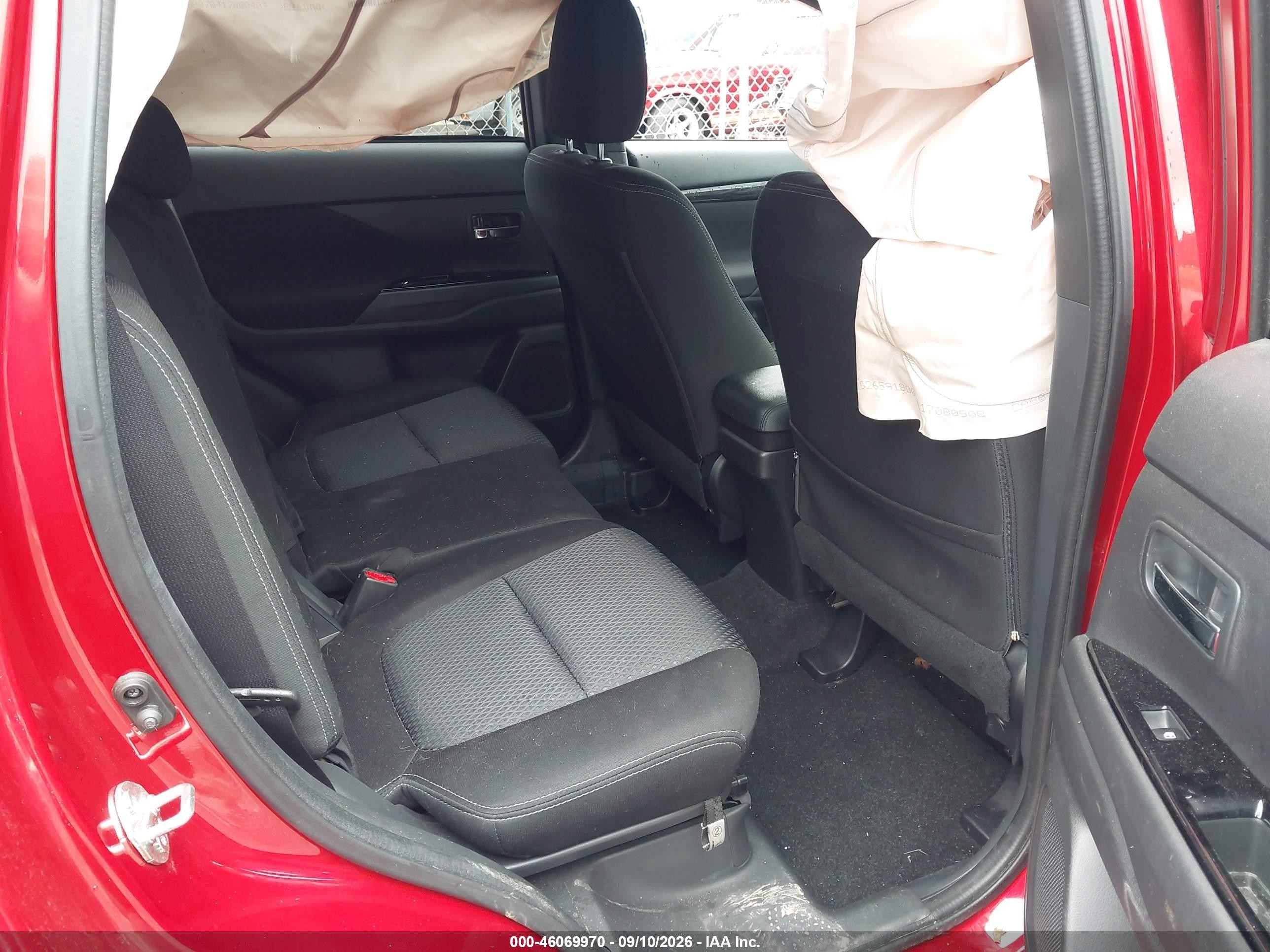 2018 Mitsubishi Outlander VIN JA4AZ3A3XJZ022082 IAAI salvage auction — Front End, Salvage (Pennsylvania), sold $1,500 on 2026-10-01 (photo 8)