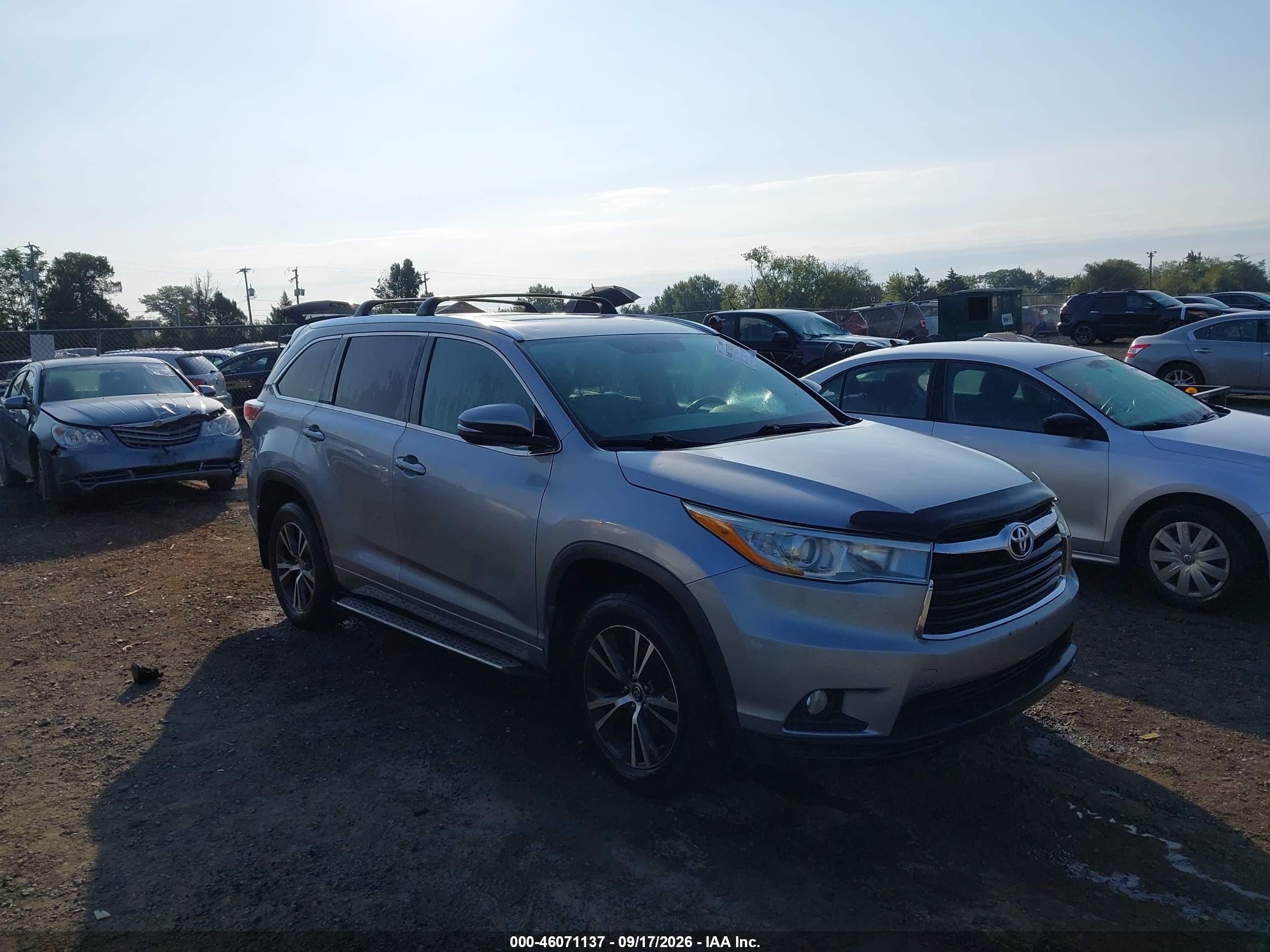 2016 Toyota Highlander — VIN 5TDKKRFH2GS173661