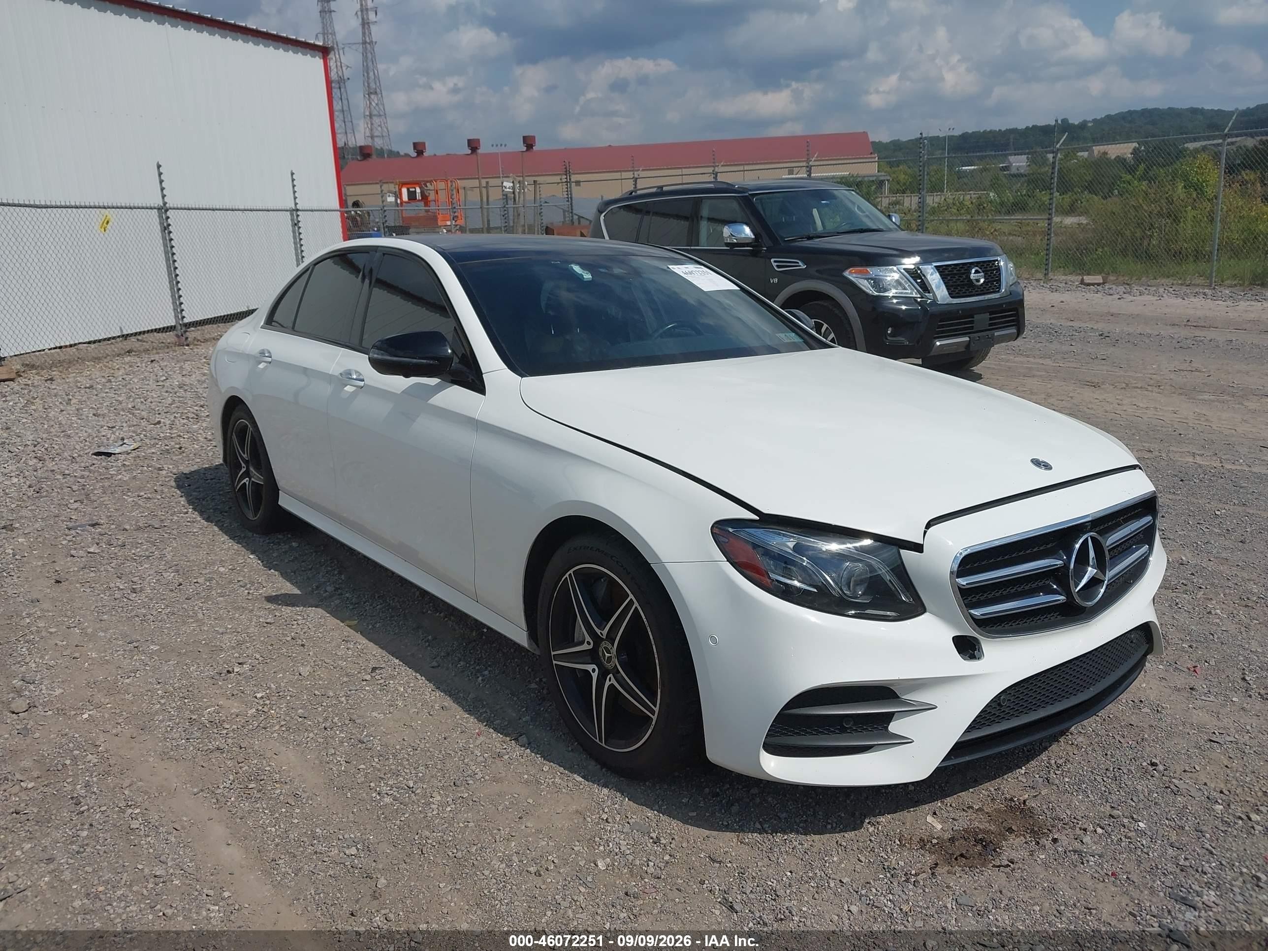 2019 Mercedes-Benz E-Class VIN WDDZF6JB3KA654700 — IAAI salvage auction photo