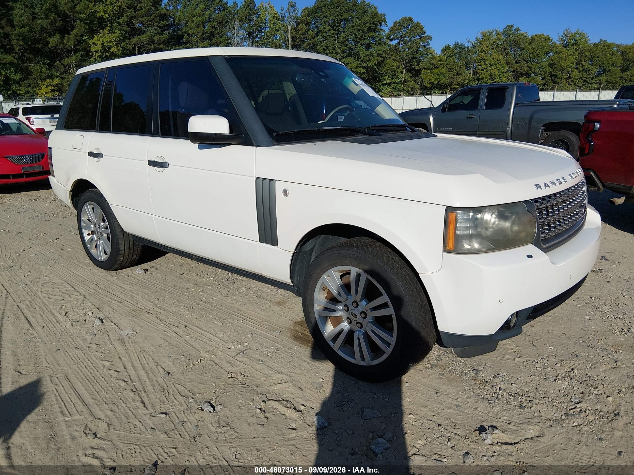 2010 Land Rover Range Rover VIN SALMF1D4XAA311135 IAAI salvage auction — Unknown, Clear (Tennessee), sold $700 on 2026-09-14 (photo 1)