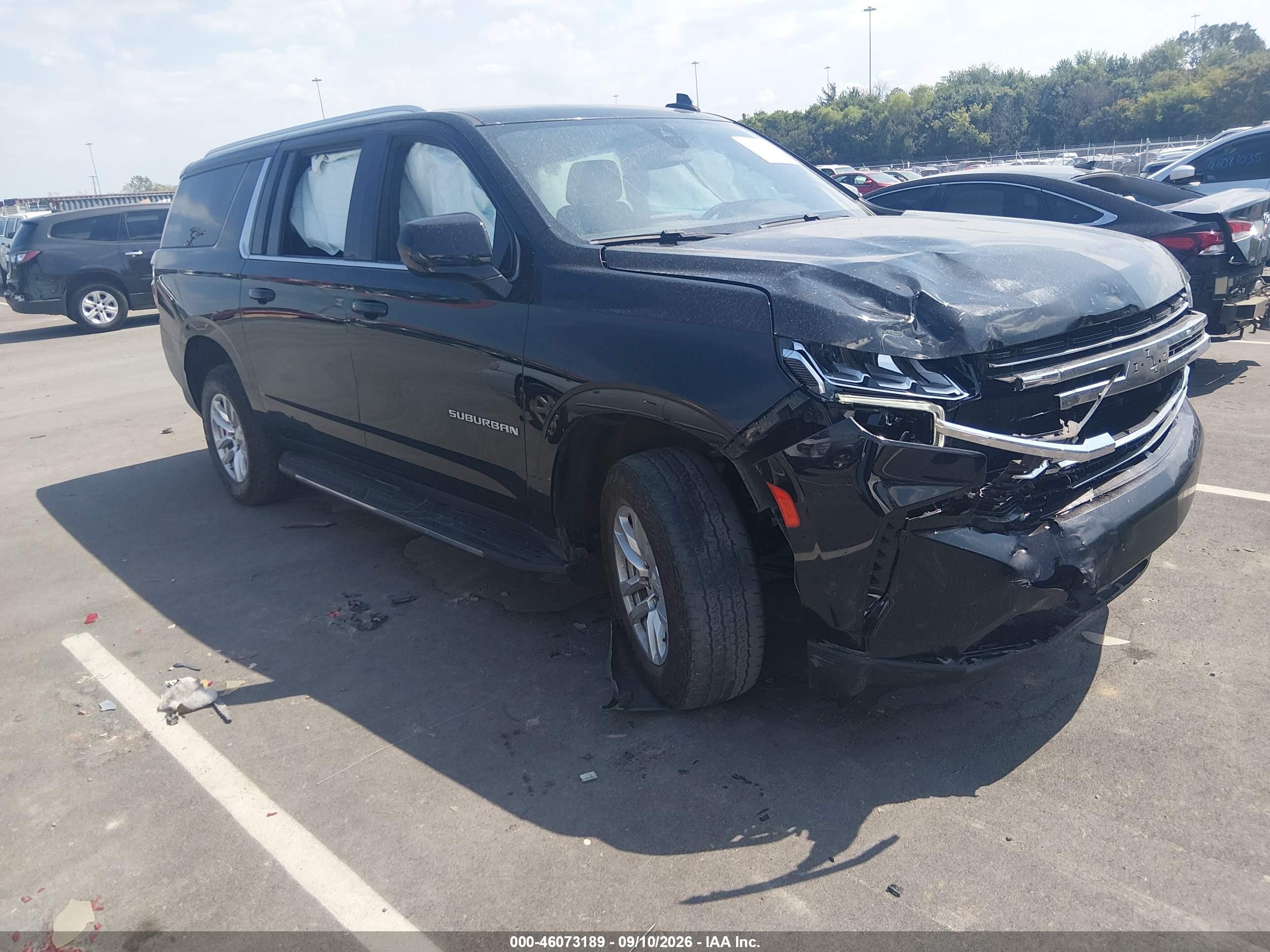 2022 Chevrolet Suburban VIN 1GNSCCKDXNR355902 — IAAI salvage auction photo