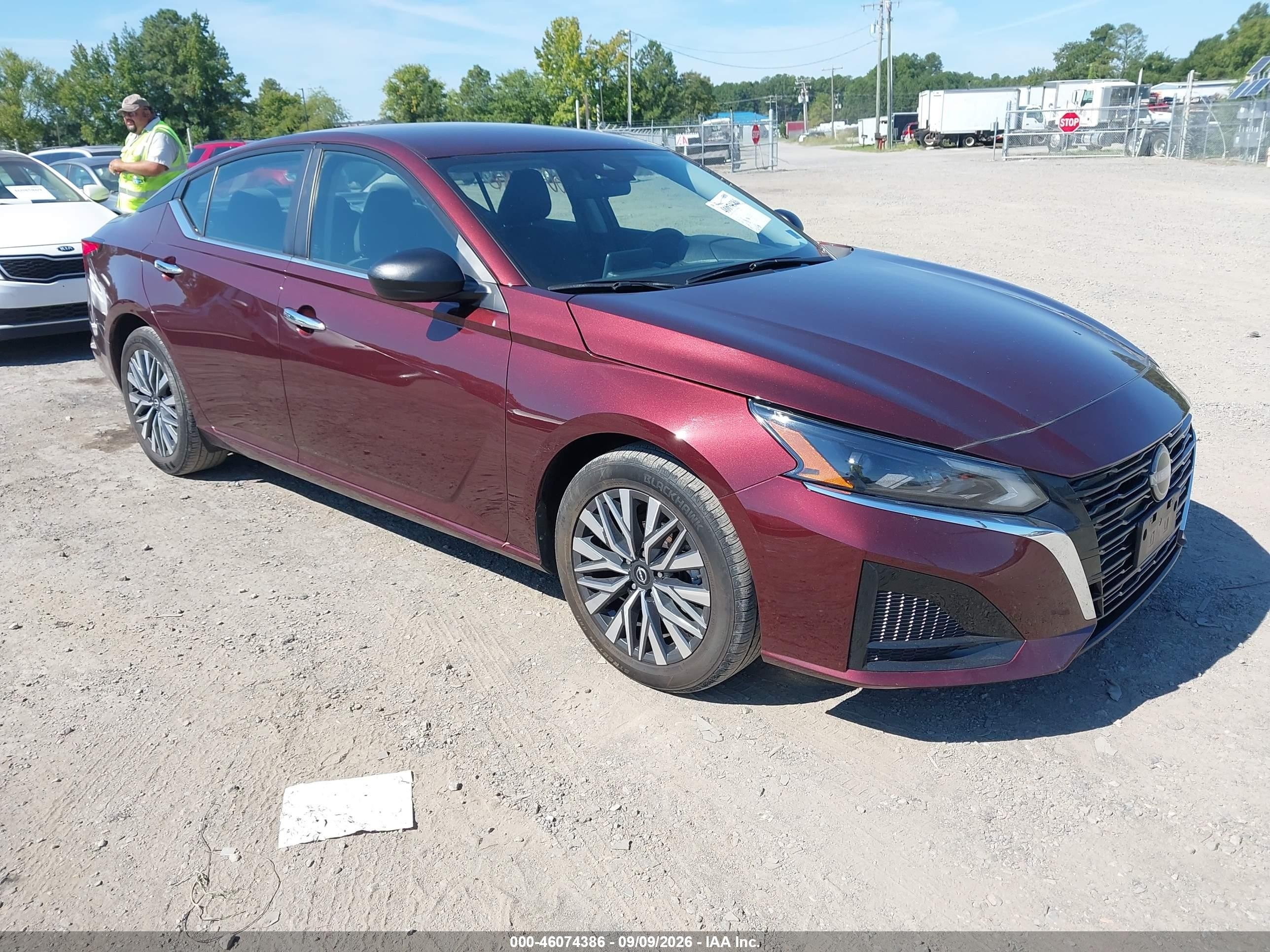 2024 Nissan Altima VIN 1N4BL4DV2RN357988 — IAAI salvage auction photo