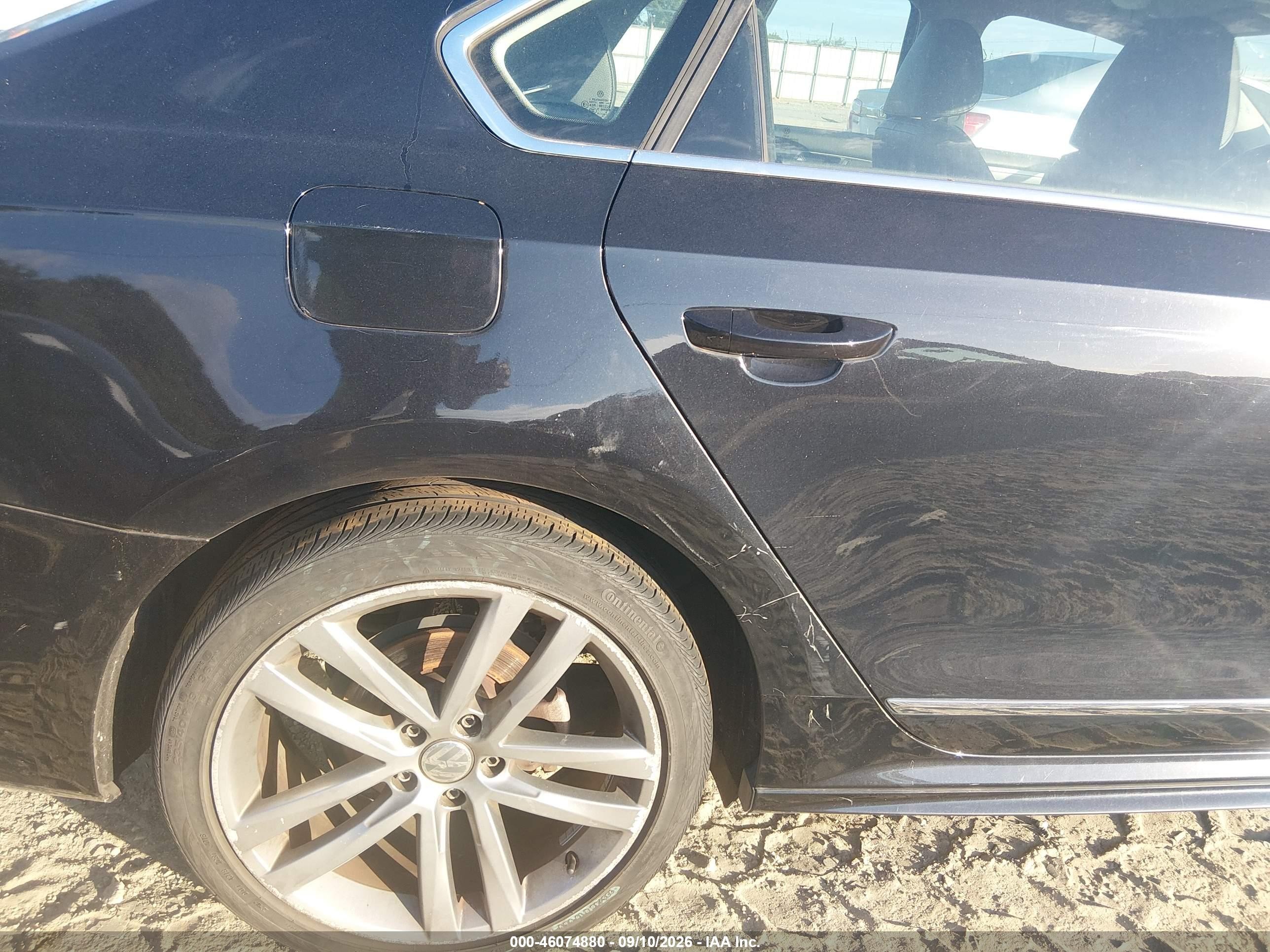2017 Volkswagen Passat VIN 1VWDT7A34HC018535 IAAI salvage auction — Transmission Damage, Clear (Georgia), sold $1,600 on 2026-09-14 (photo 6)