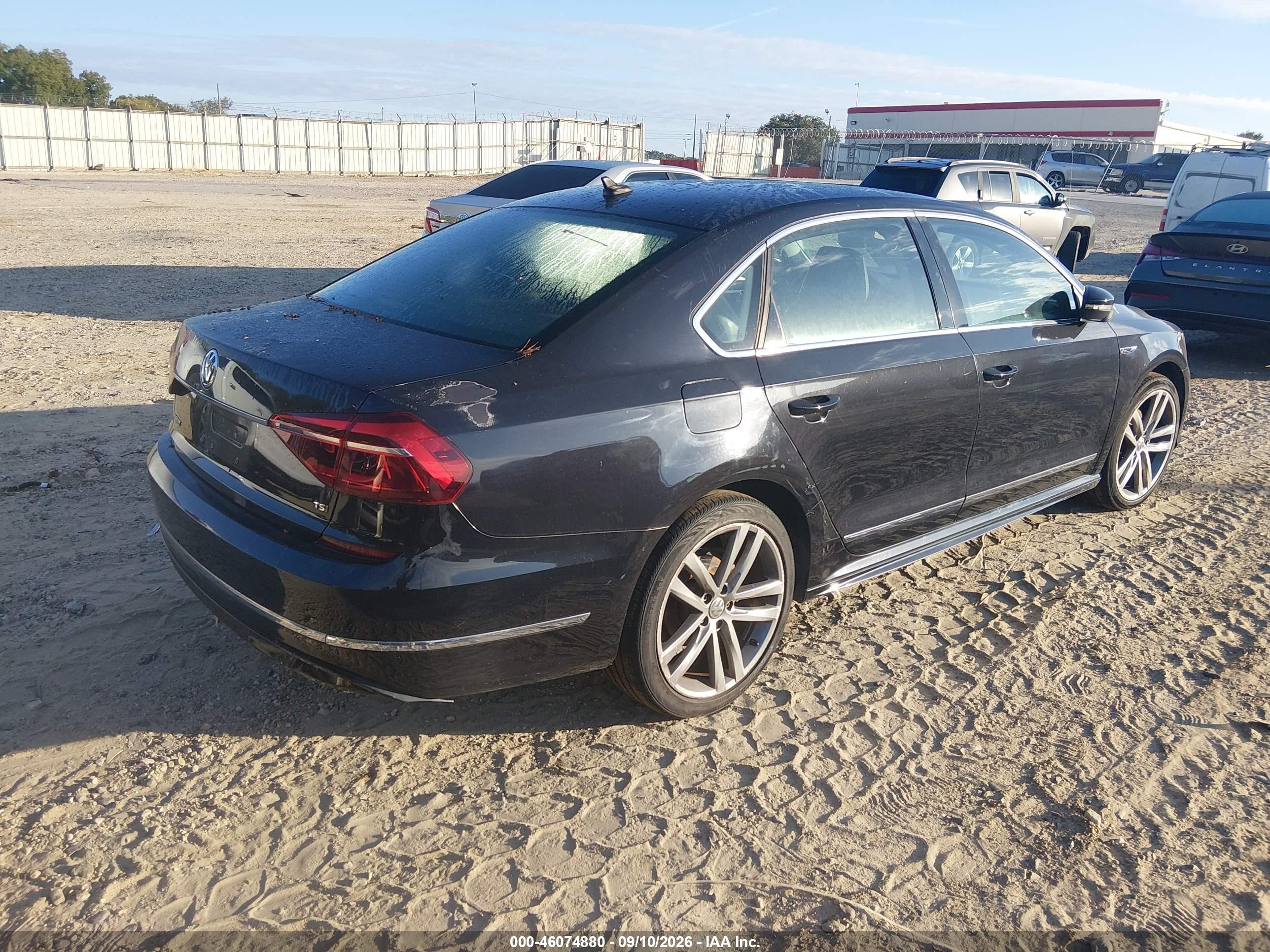 2017 Volkswagen Passat VIN 1VWDT7A34HC018535 IAAI salvage auction — Transmission Damage, Clear (Georgia), sold $1,600 on 2026-09-14 (photo 4)