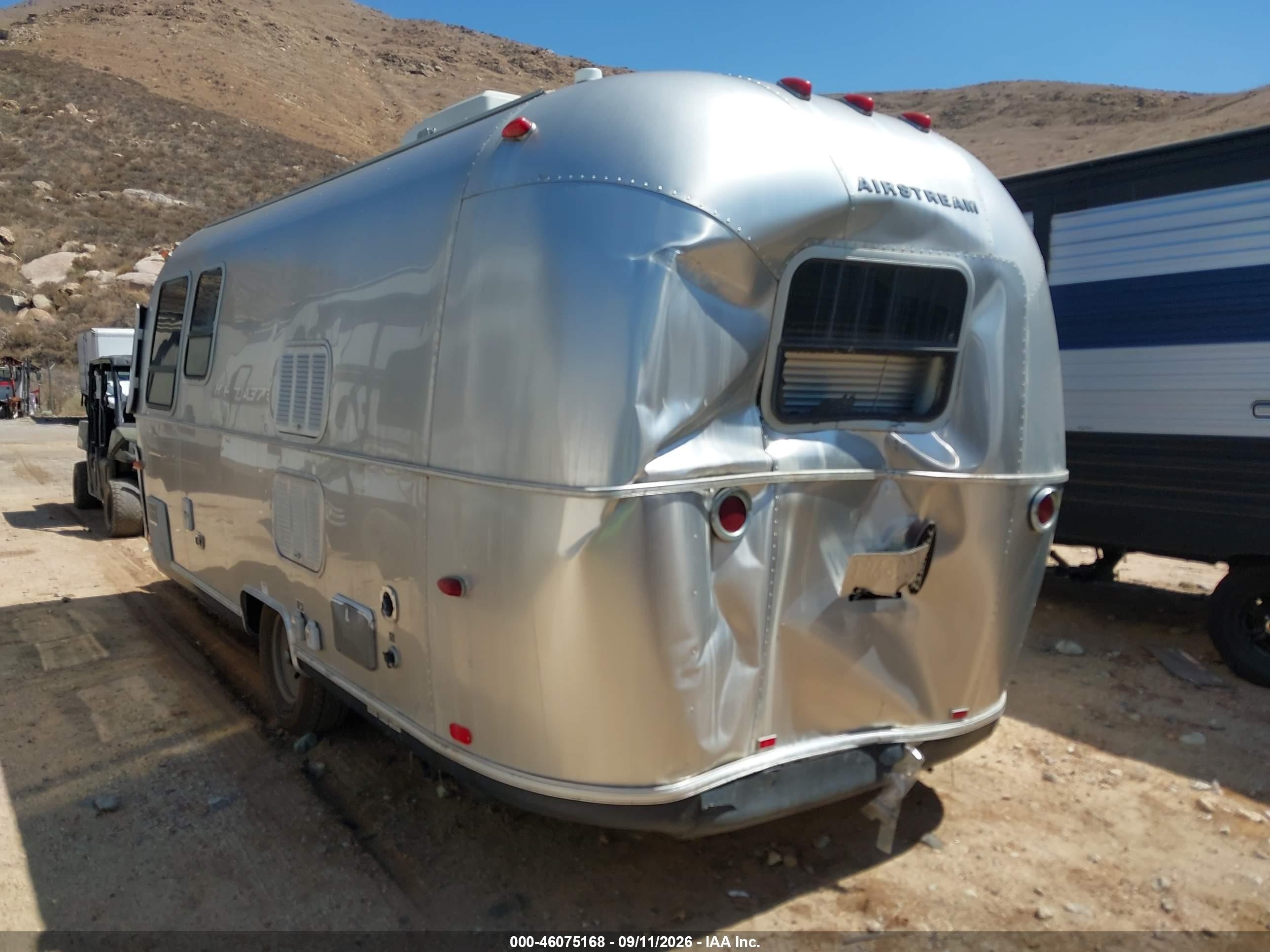 2012 Airstream Sport VIN 1STVRTF12CJ525977 IAAI salvage auction — Rear End, Salvage (California), sold $6,000 on 2026-09-28 (photo 3)