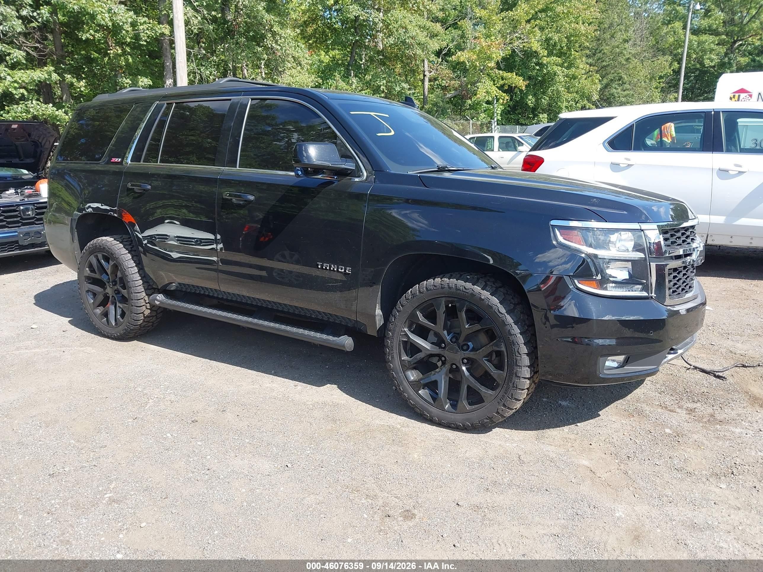 2018 Chevrolet Tahoe VIN 1GNSKBKC0JR232205 — IAAI salvage auction photo