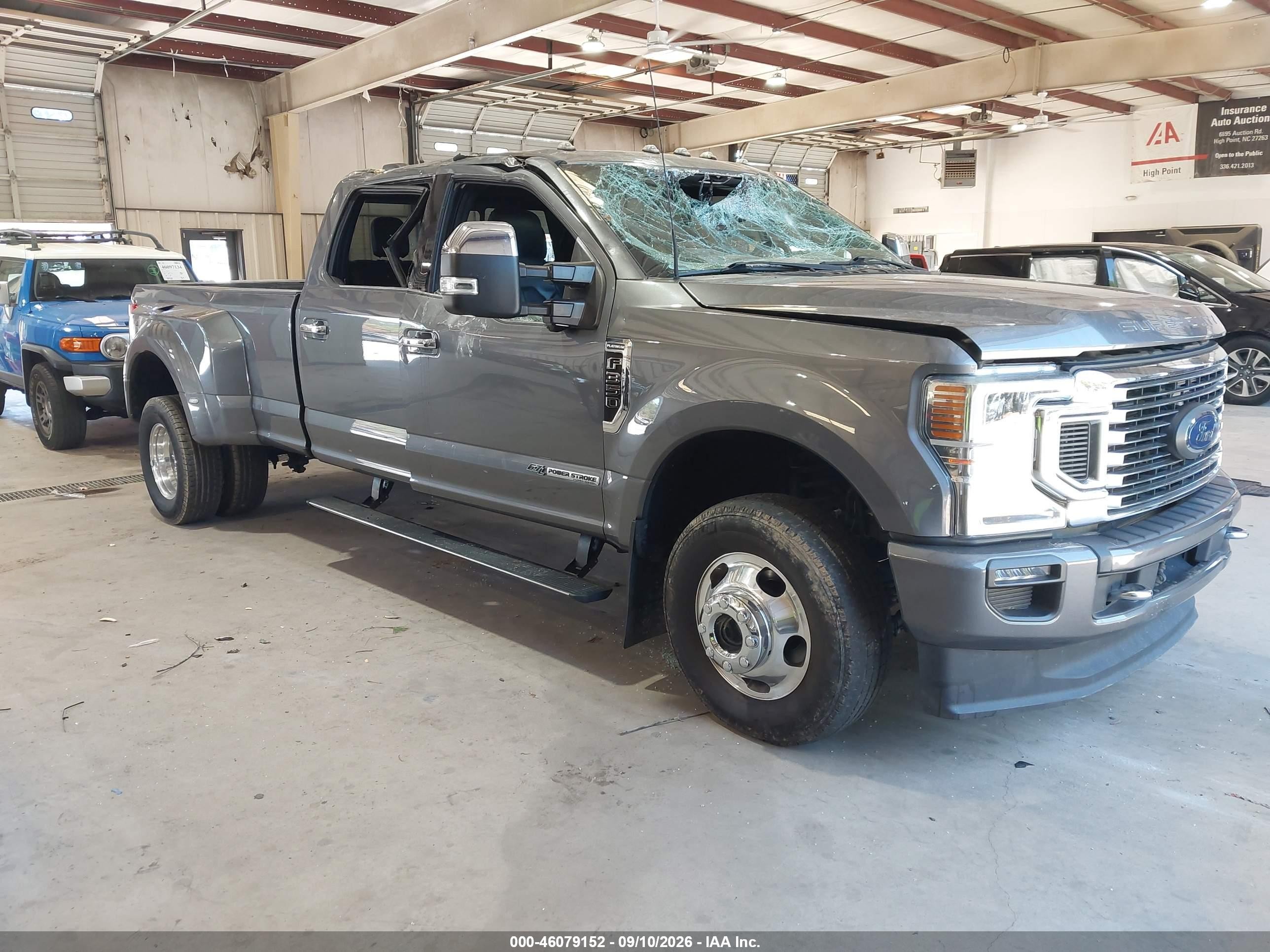 2022 Ford F-350 VIN 1FT8W3DT0NED70642 — IAAI salvage auction photo