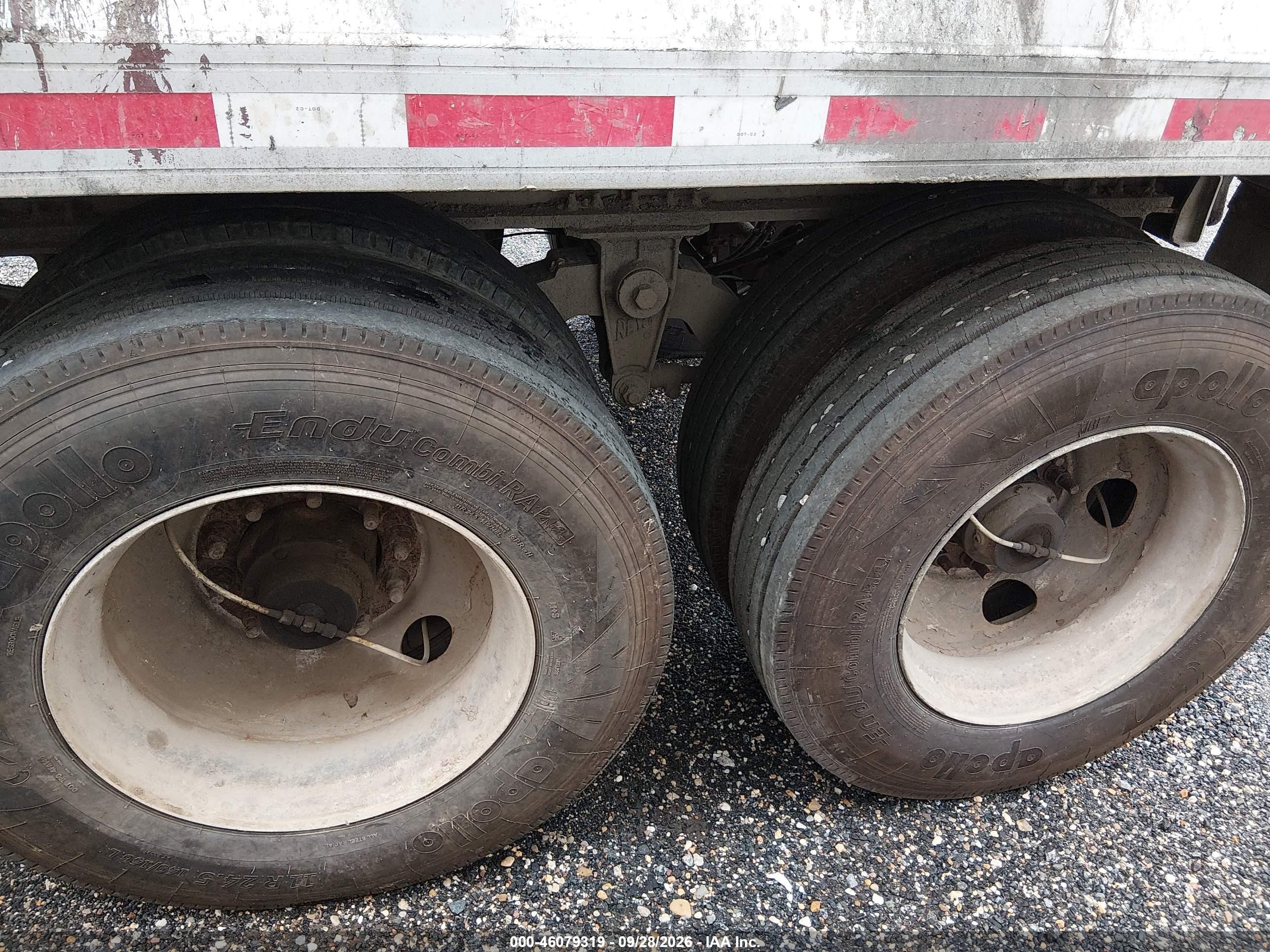 2015 East Manufacturing Unknown VIN 1E1Z2Y288FR053927 IAAI salvage auction — Side, Salvage - Greater Than 75% (Maryland), sold $9,000 on 2026-10-14 (photo 7)