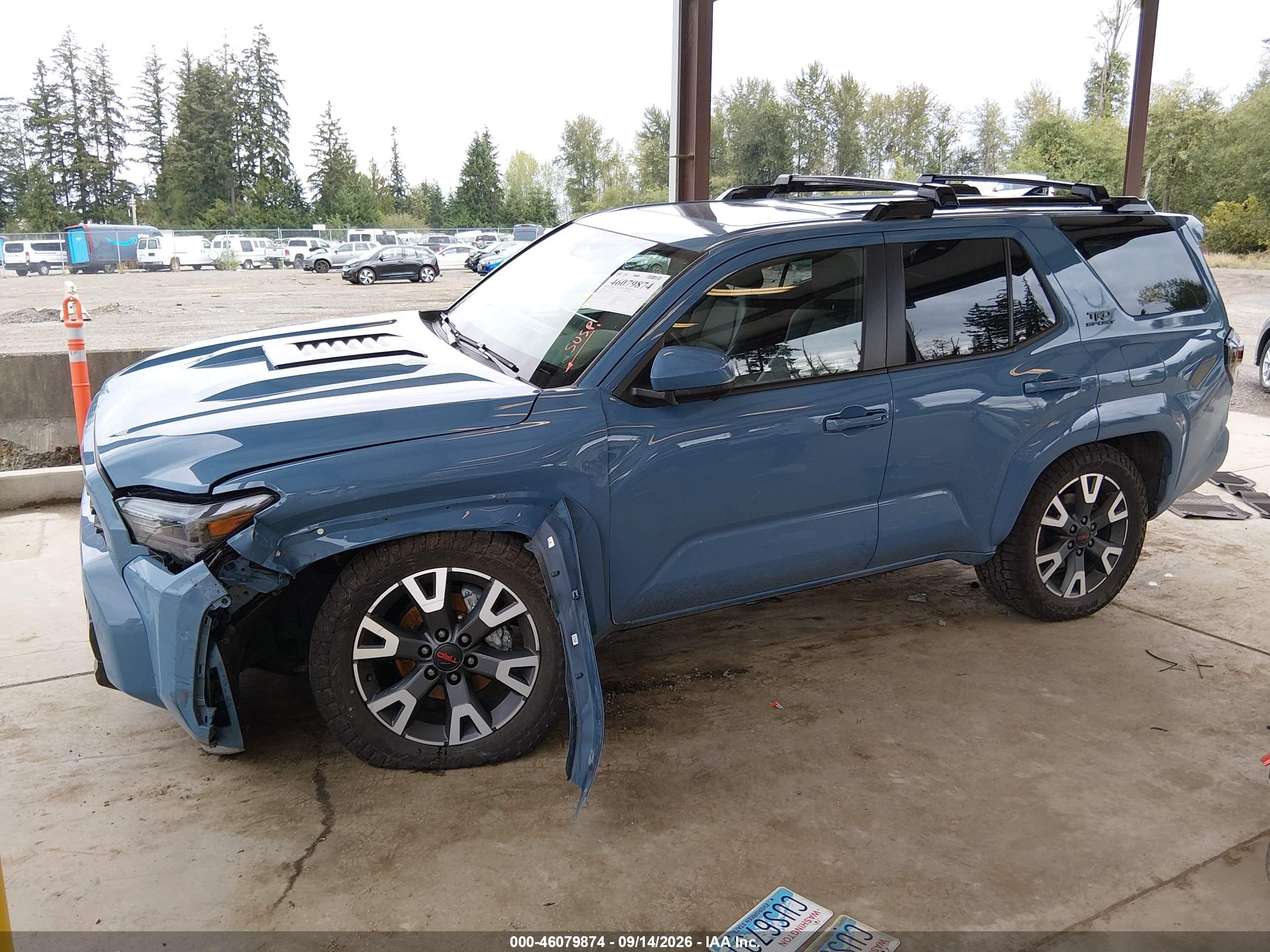 2025 Toyota 4runner VIN JTEVA5BR7S5067269 IAAI salvage auction — Unknown, Bill Of Sale (Washington), sold $33,250 on 2026-09-23 (photo 2)