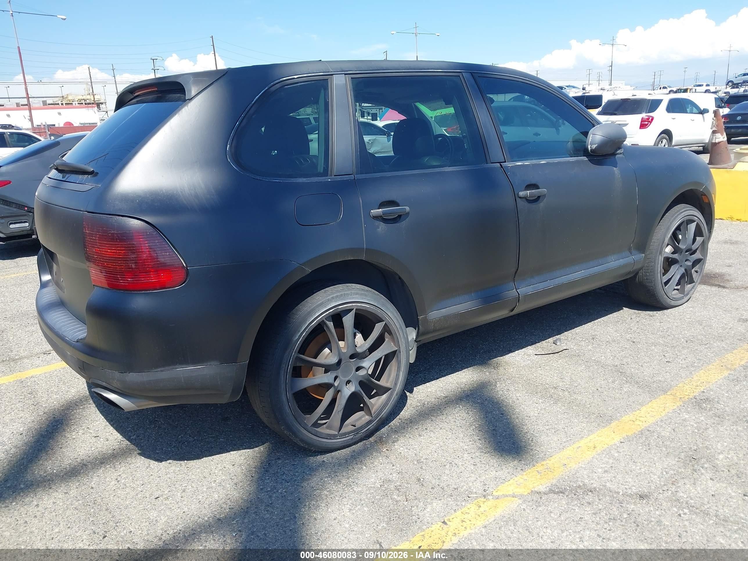 2005 Porsche Cayenne VIN WP1AB29P65LA62307 IAAI salvage auction — Normal Wear, Clear - Dealer Only (California), sold $600 on 2026-10-04 (photo 4)