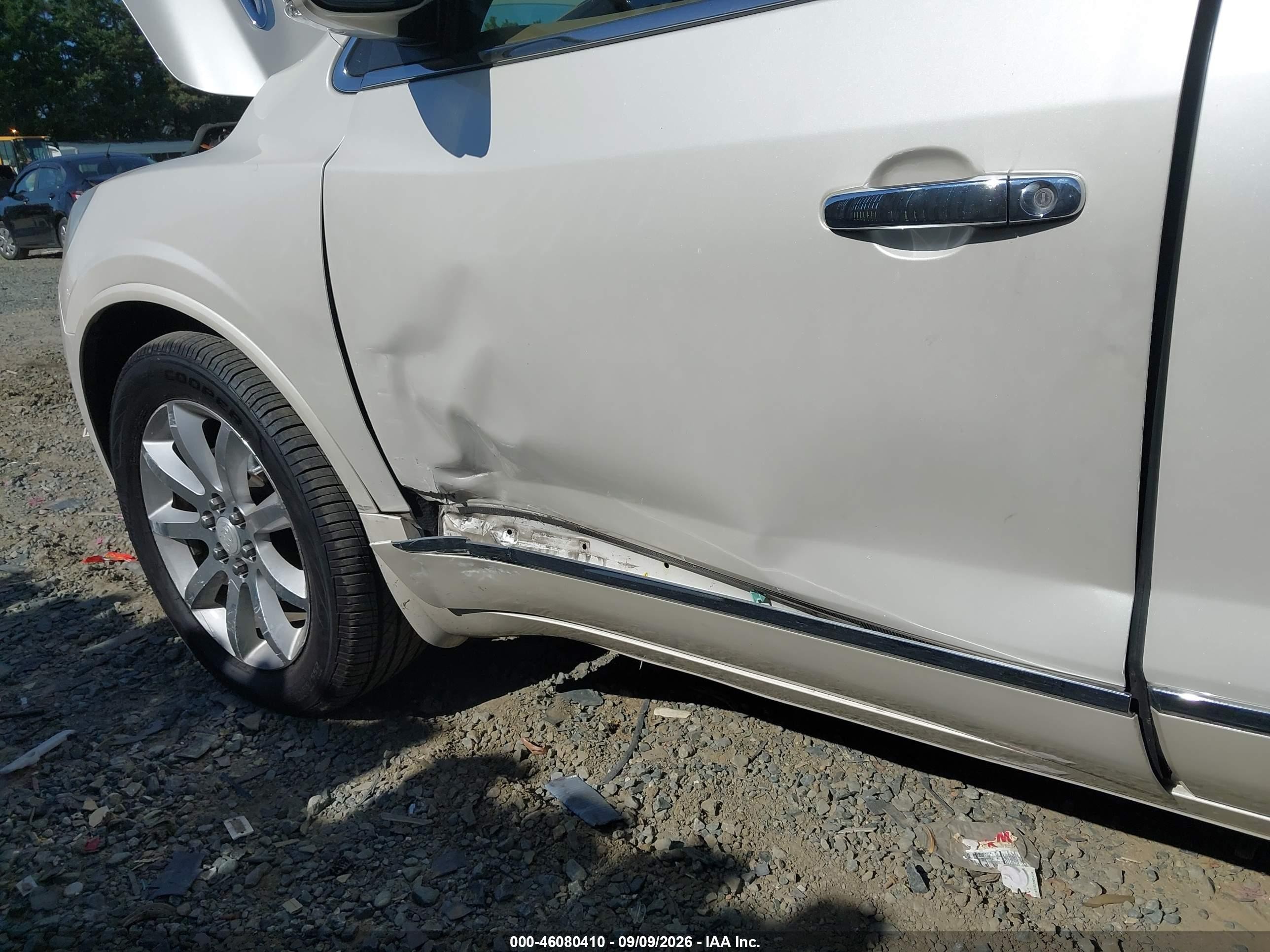 2015 Buick Enclave VIN 5GAKRCKD2FJ325334 IAAI salvage auction — Side, Clear (Virginia), sold $1,150 on 2026-09-23 (photo 6)