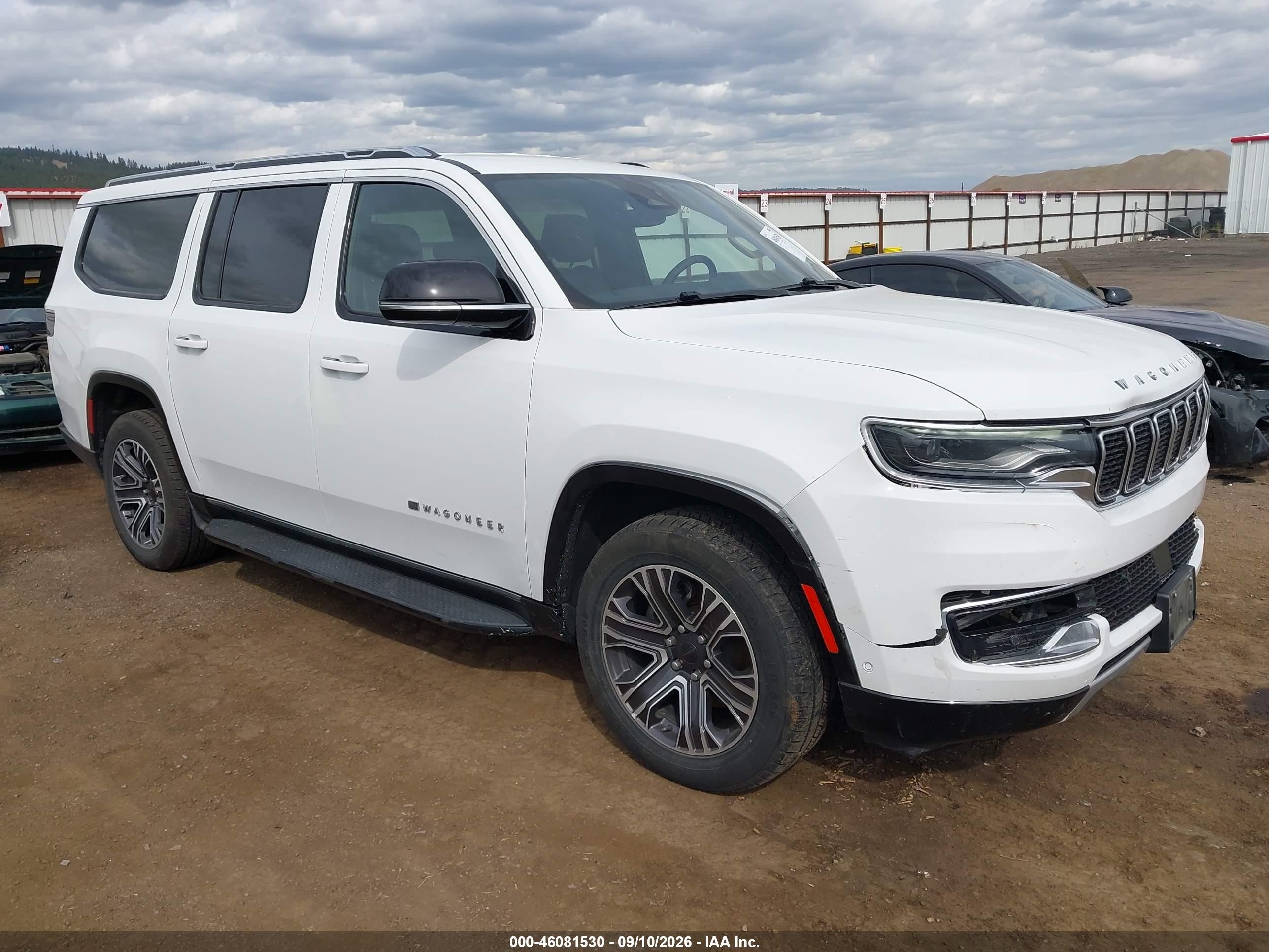 2024 Jeep Wagoneer VIN 1C4SJRBP4RS159870 — IAAI salvage auction photo
