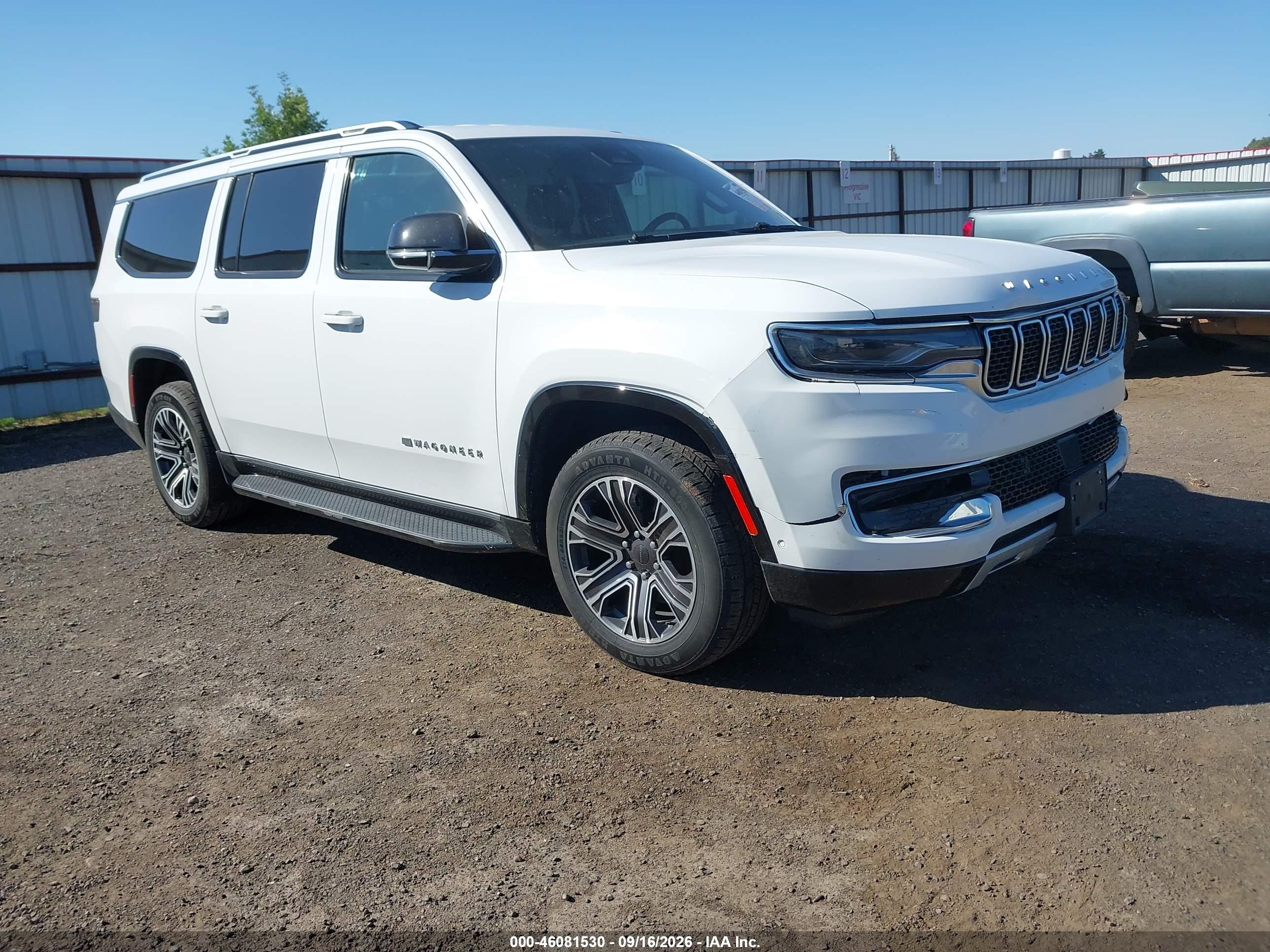 2024 Jeep Wagoneer VIN 1C4SJRBP4RS159870 — IAAI salvage auction photo