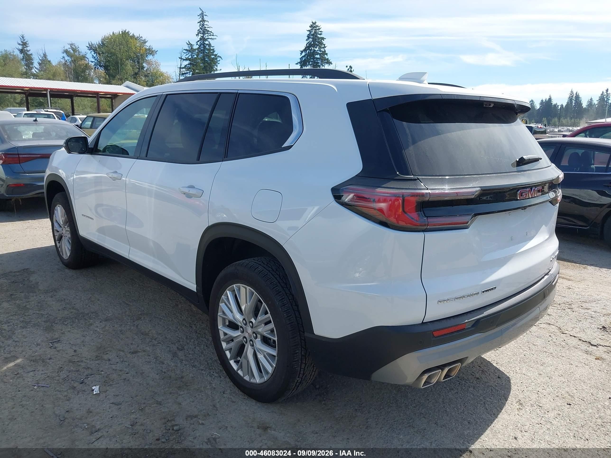 2026 GMC Acadia VIN 1GKENNKS1TJ362165 IAAI salvage auction — Side, Enterprise Vehicles Clear Only (Oregon), sold $26,250 on 2026-09-14 (photo 3)