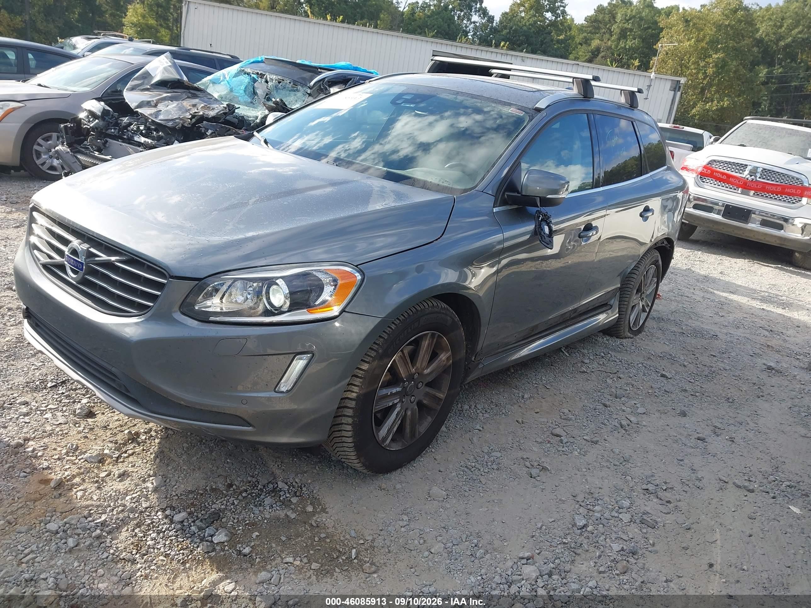 2017 Volvo Xc60 VIN YV440MDU8H2085835 IAAI salvage auction — Side, Salvage (Georgia), sold $3,600 on 2026-10-02 (photo 2)