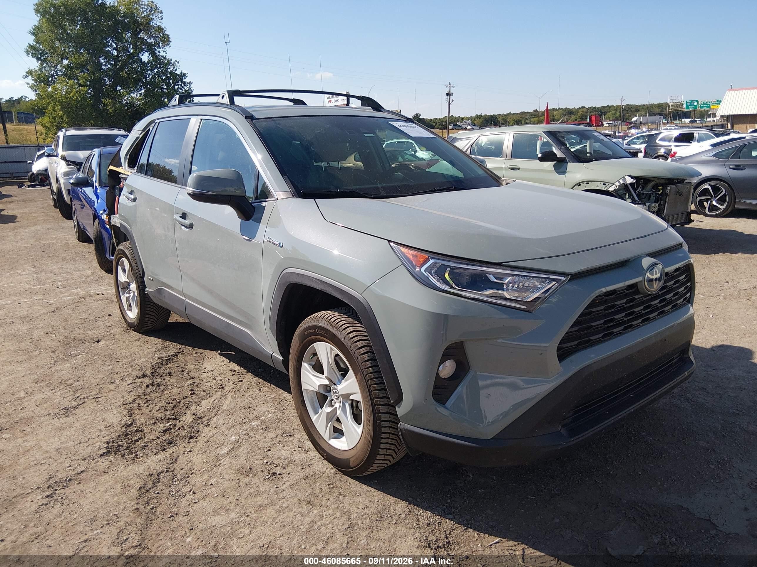 2020 Toyota RAV4 Hybrid VIN 2T3RWRFVXLW080887 — IAAI salvage auction photo