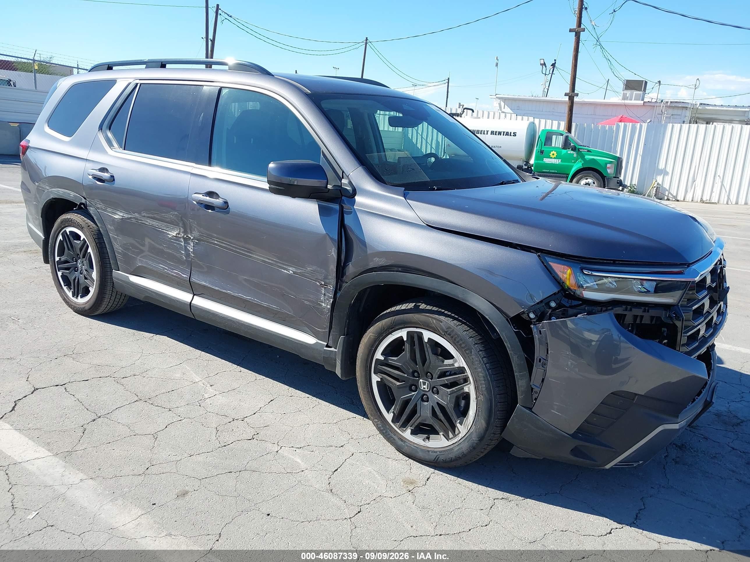 2026 Honda Pilot VIN 5FNYG1H74TB002412 — IAAI salvage auction photo