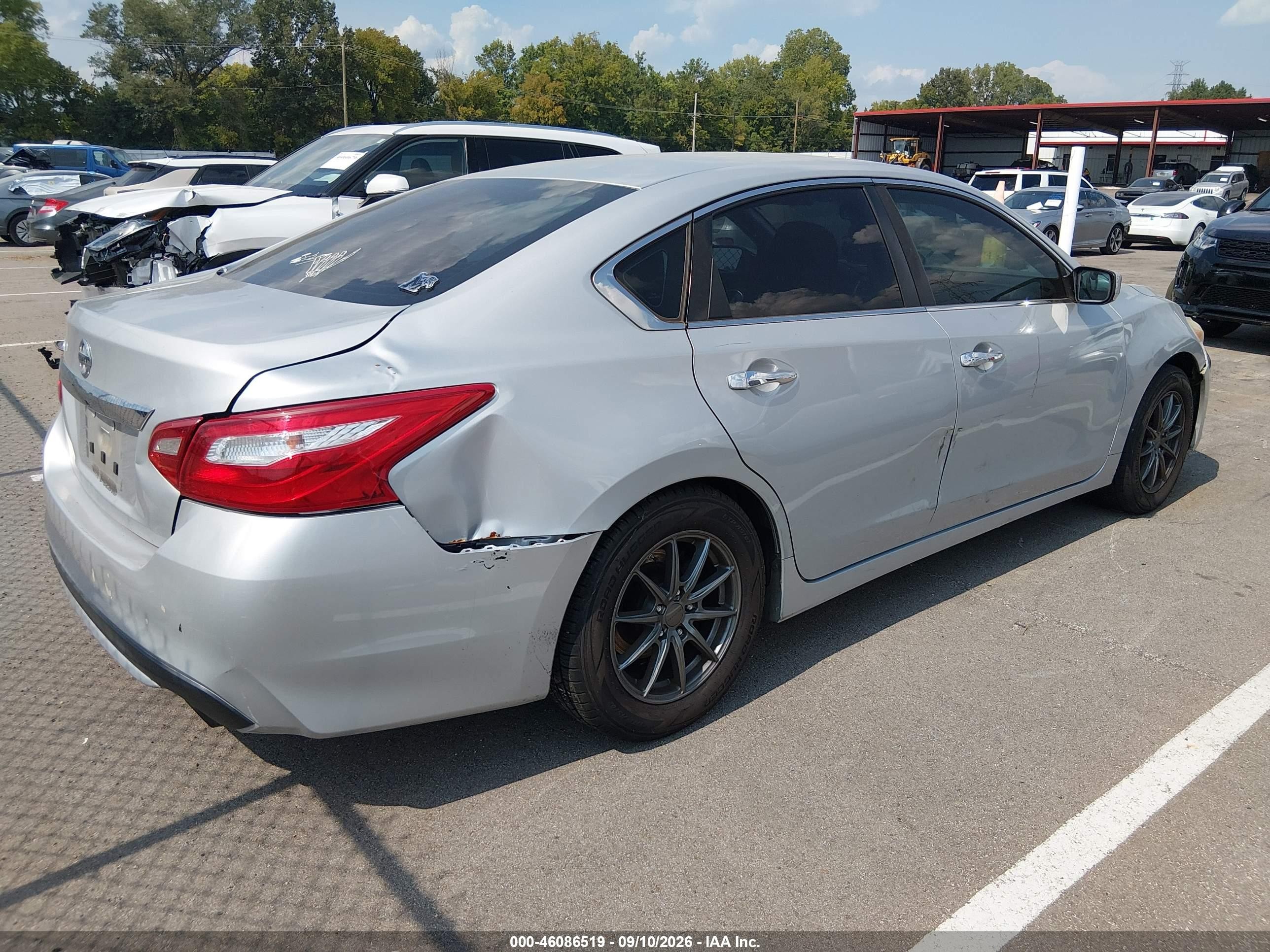 2016 Nissan Altima VIN 1N4AL3AP3GC248797 IAAI salvage auction — Normal Wear, Clear (Tennessee), sold $800 on 2026-09-22 (photo 4)