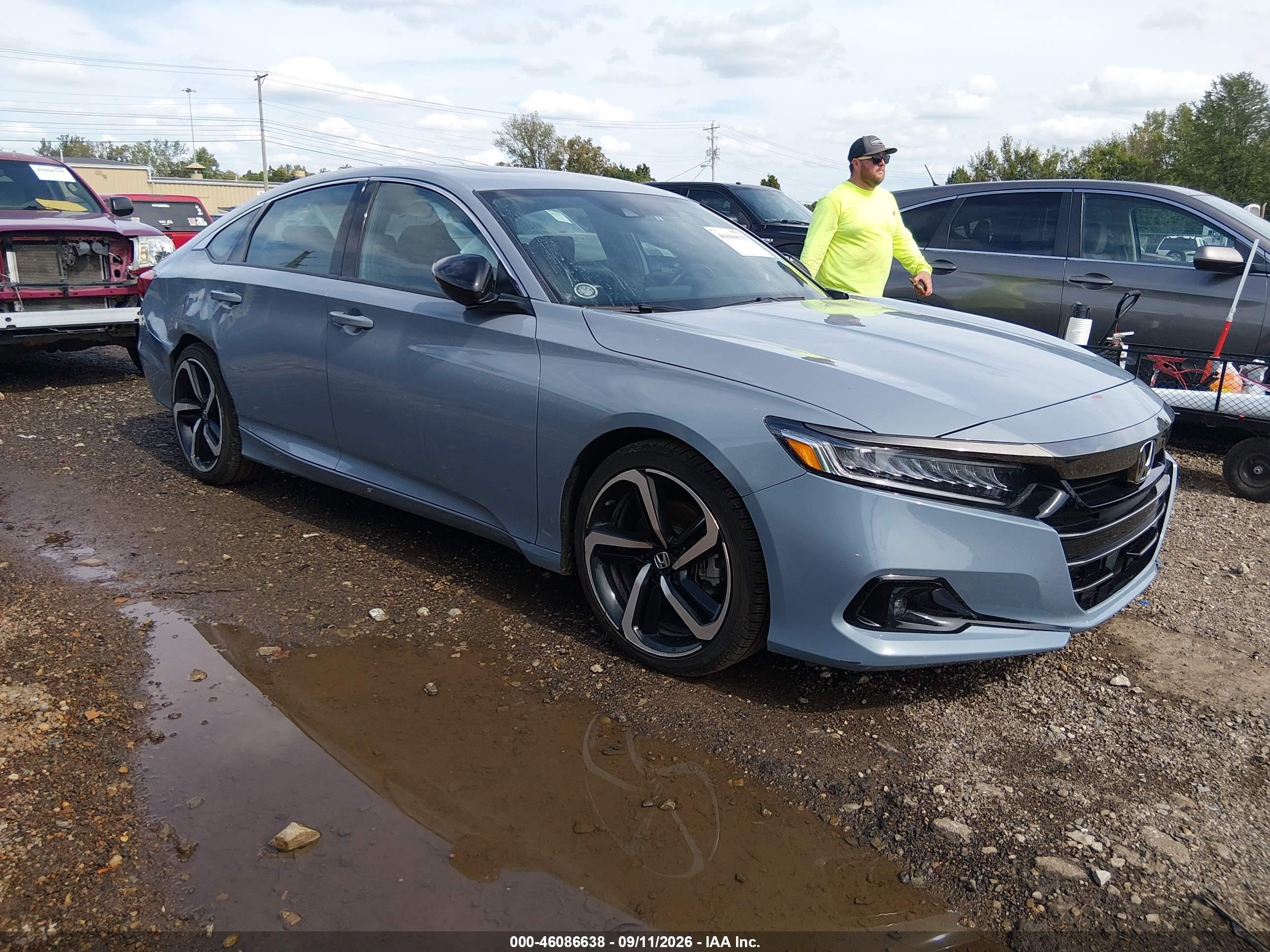 2022 Honda Accord VIN 1HGCV2F34NA015633 — IAAI salvage auction photo
