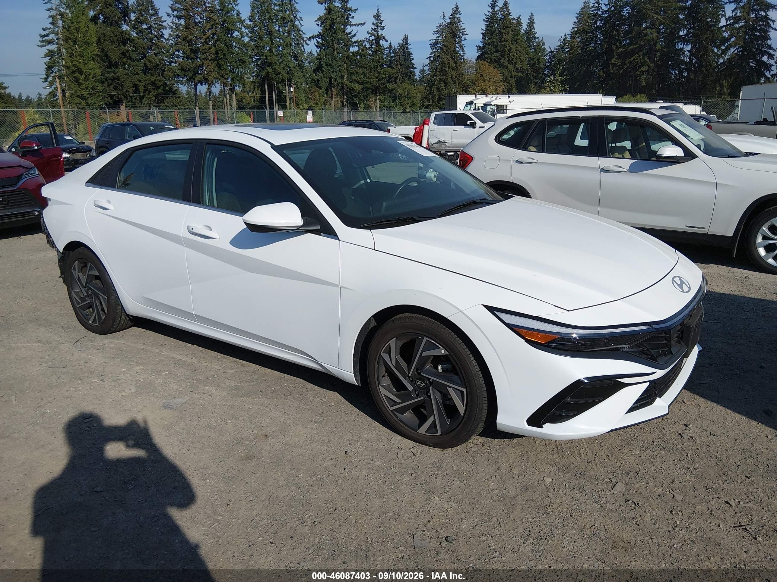 2025 Hyundai Elantra VIN KMHLS4DG1SU969058 — IAAI salvage auction photo