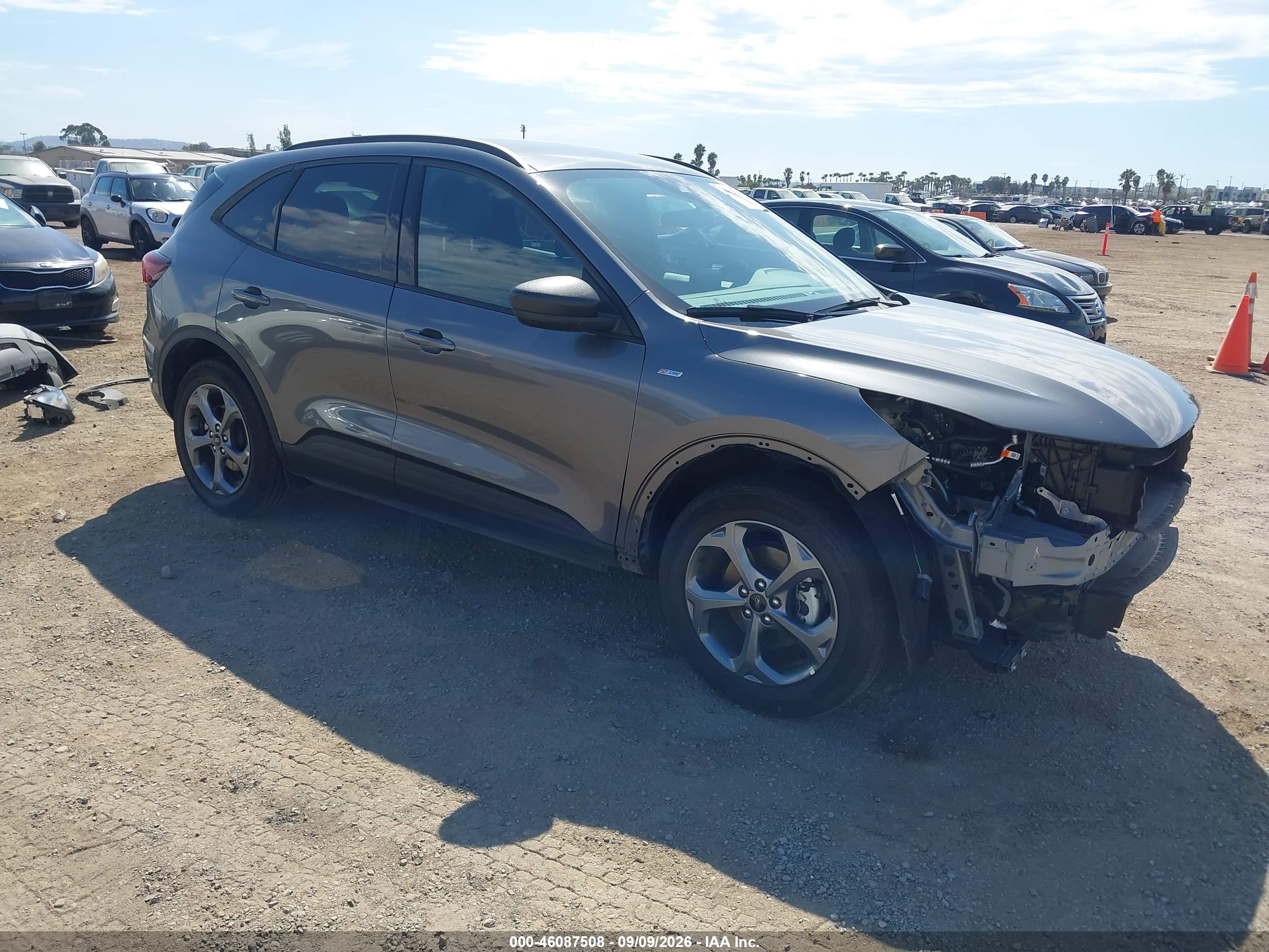 2025 Ford Escape VIN 1FMCU9MNXSUB35117 — IAAI salvage auction photo