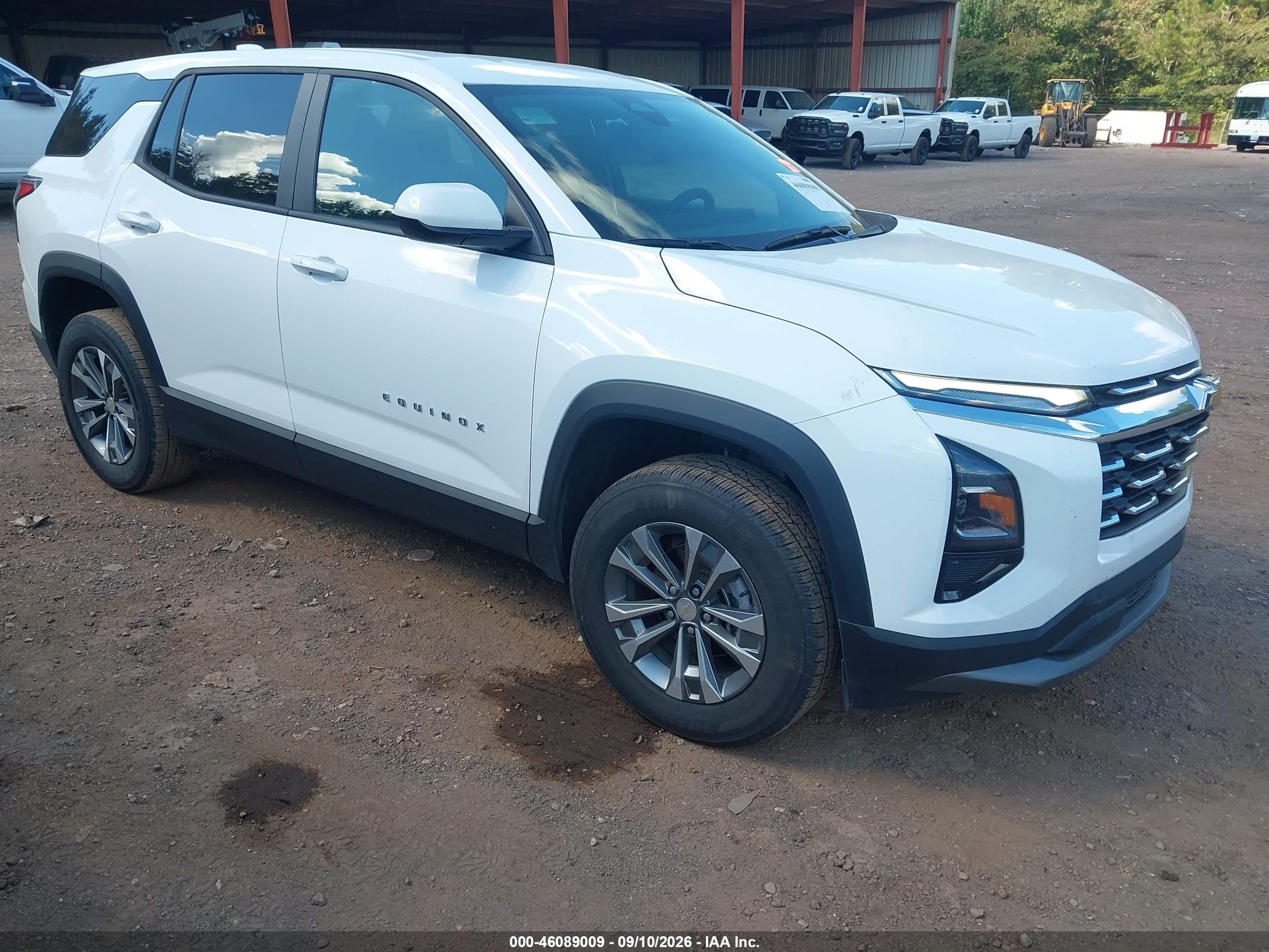 2026 Chevrolet Equinox VIN 3GNAXHEGXTL430590 — IAAI salvage auction photo