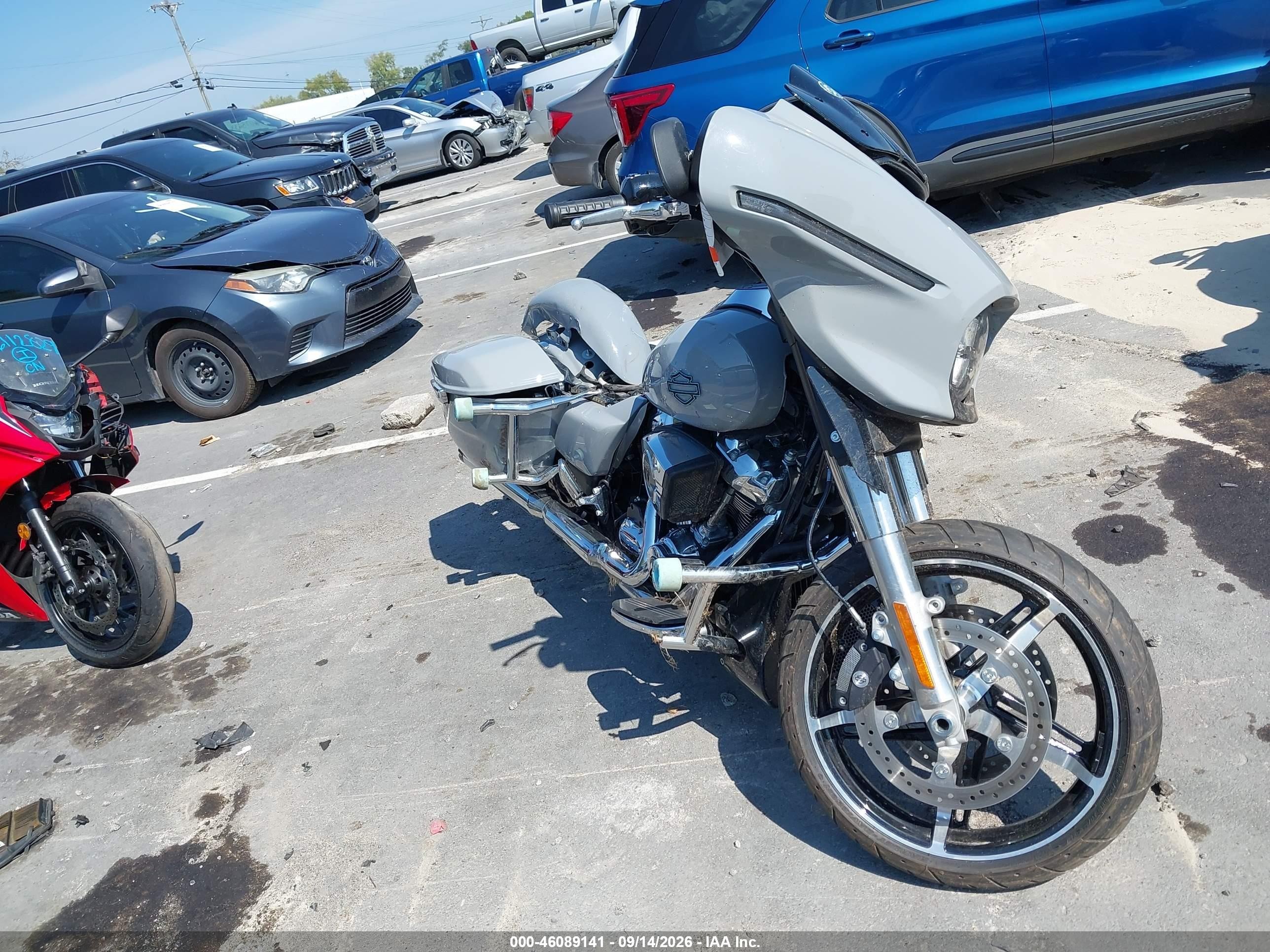 2024 Harley-Davidson FLHX VIN 1HD1KB718RB649506 — IAAI salvage auction photo