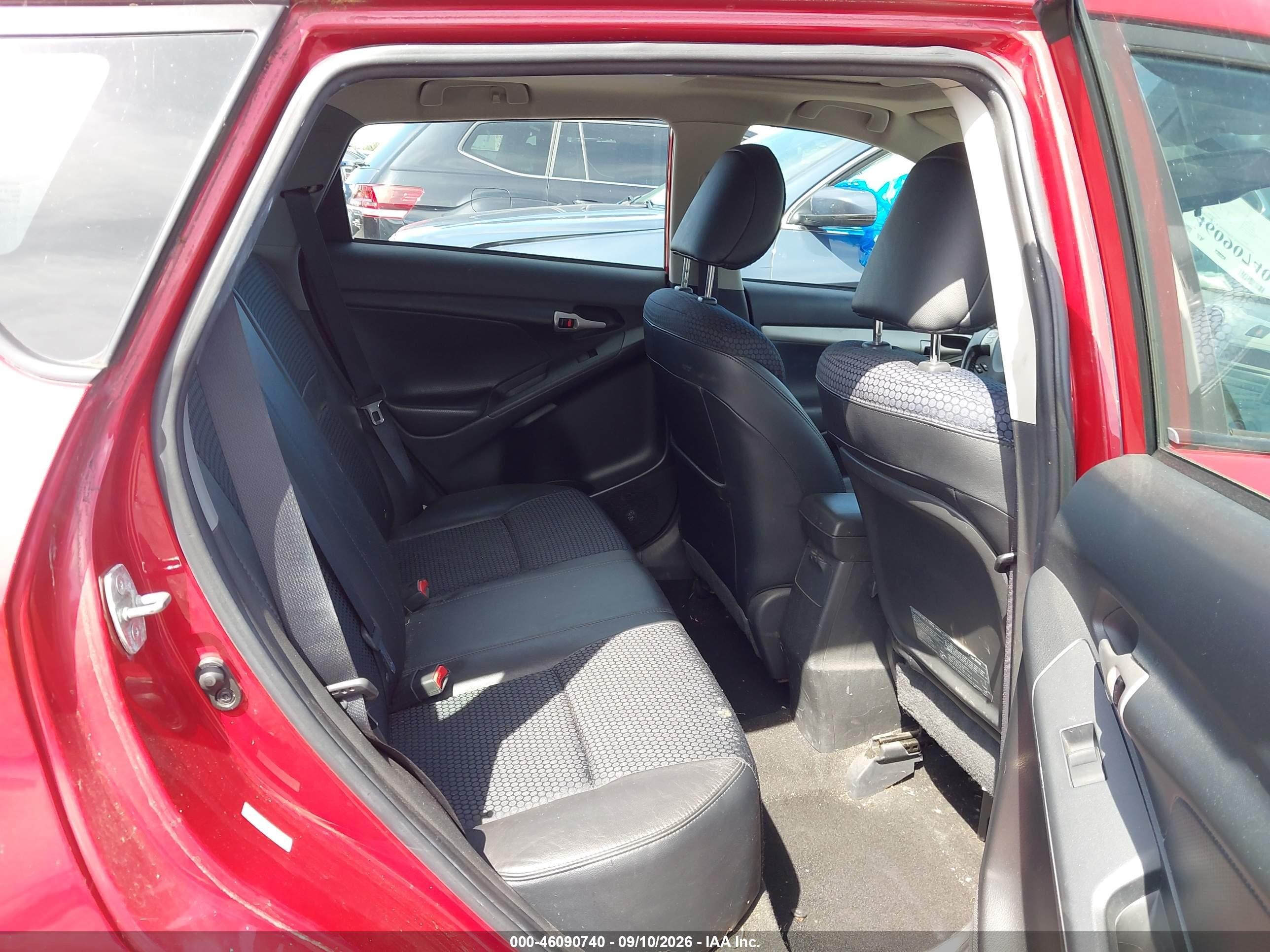2009 Pontiac Vibe VIN 5Y2SR67059Z424807 IAAI salvage auction — Side, Mv-907A (New York), sold $725 on 2026-10-09 (photo 8)