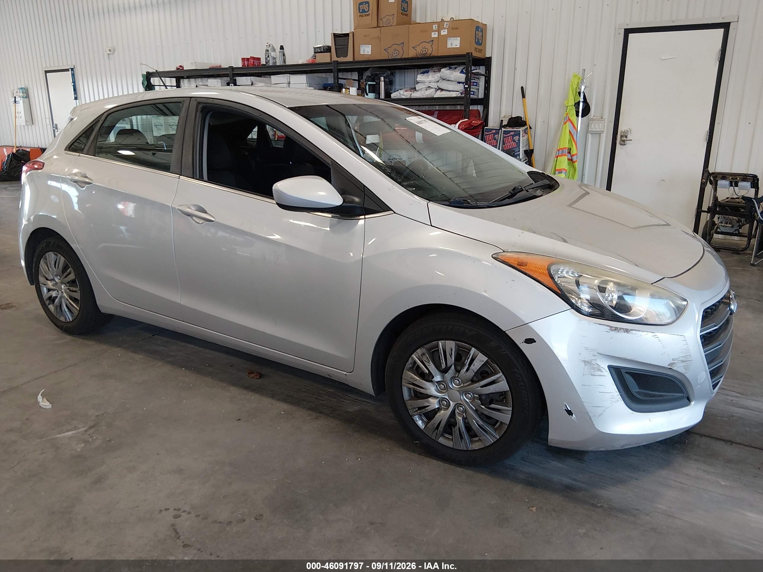 2017 Hyundai Elantra VIN KMHD35LHXHU377331 IAAI salvage auction — Normal Wear, Clear (Colorado), sold $800 on 2026-10-08 (photo 1)