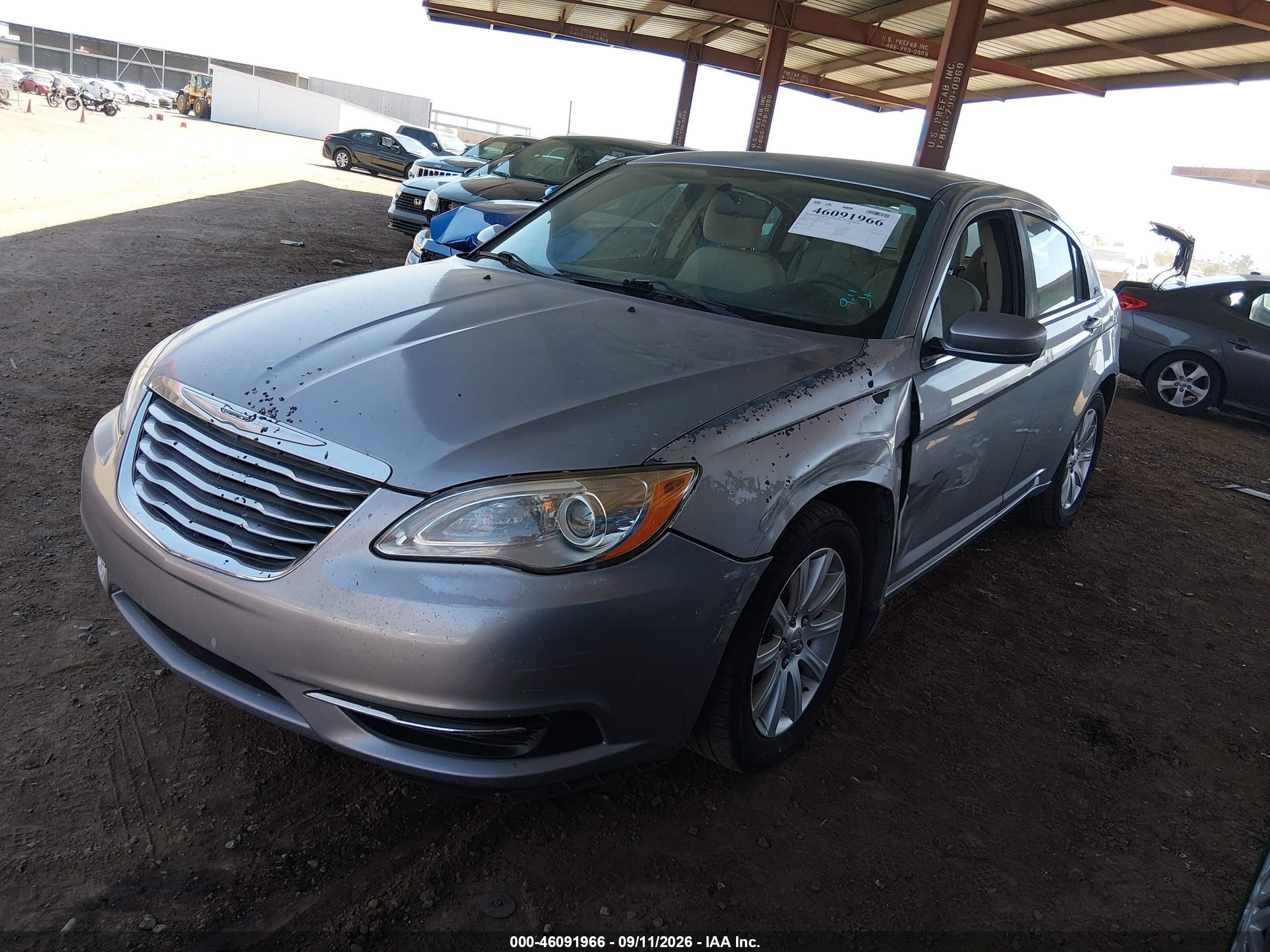 2013 Chrysler 200 VIN 1C3CCBBB4DN510203 IAAI salvage auction — Side, Salvage (Arizona), sold $675 on 2026-09-25 (photo 6)