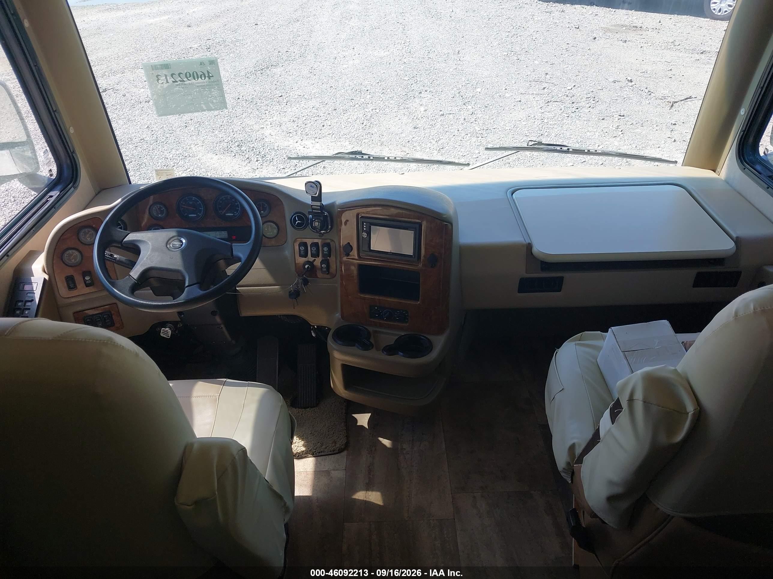 2015 Freightliner Chassis VIN 4UZACJDT6FCGN8711 IAAI salvage auction — Normal Wear, Clear (Virginia), sold $28,550 on 2026-10-16 (photo 5)